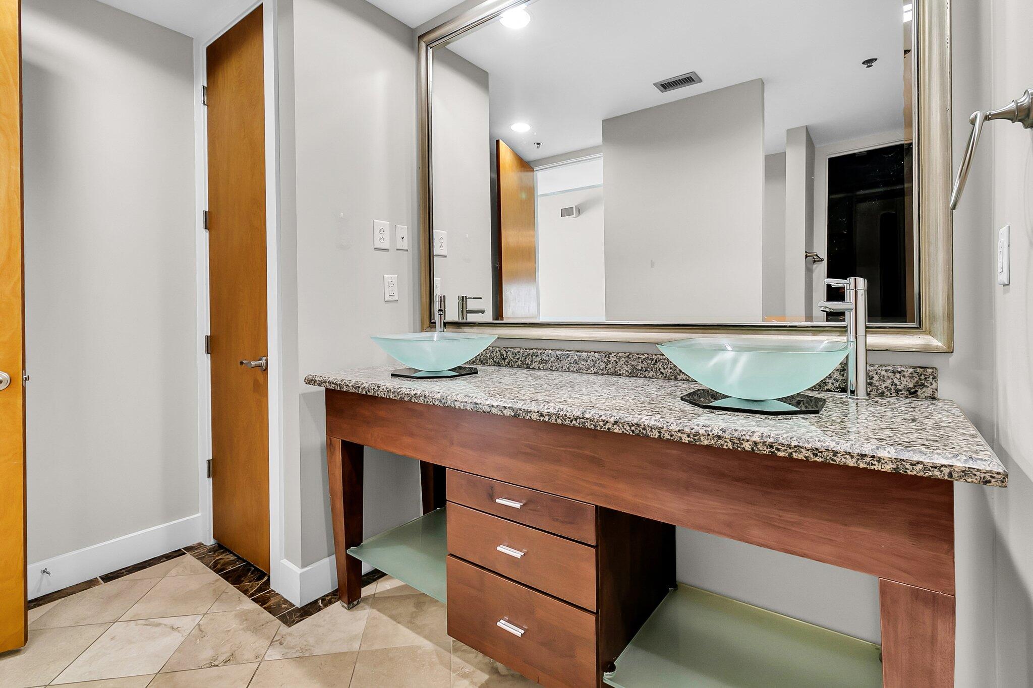 150 Bee Street # 415