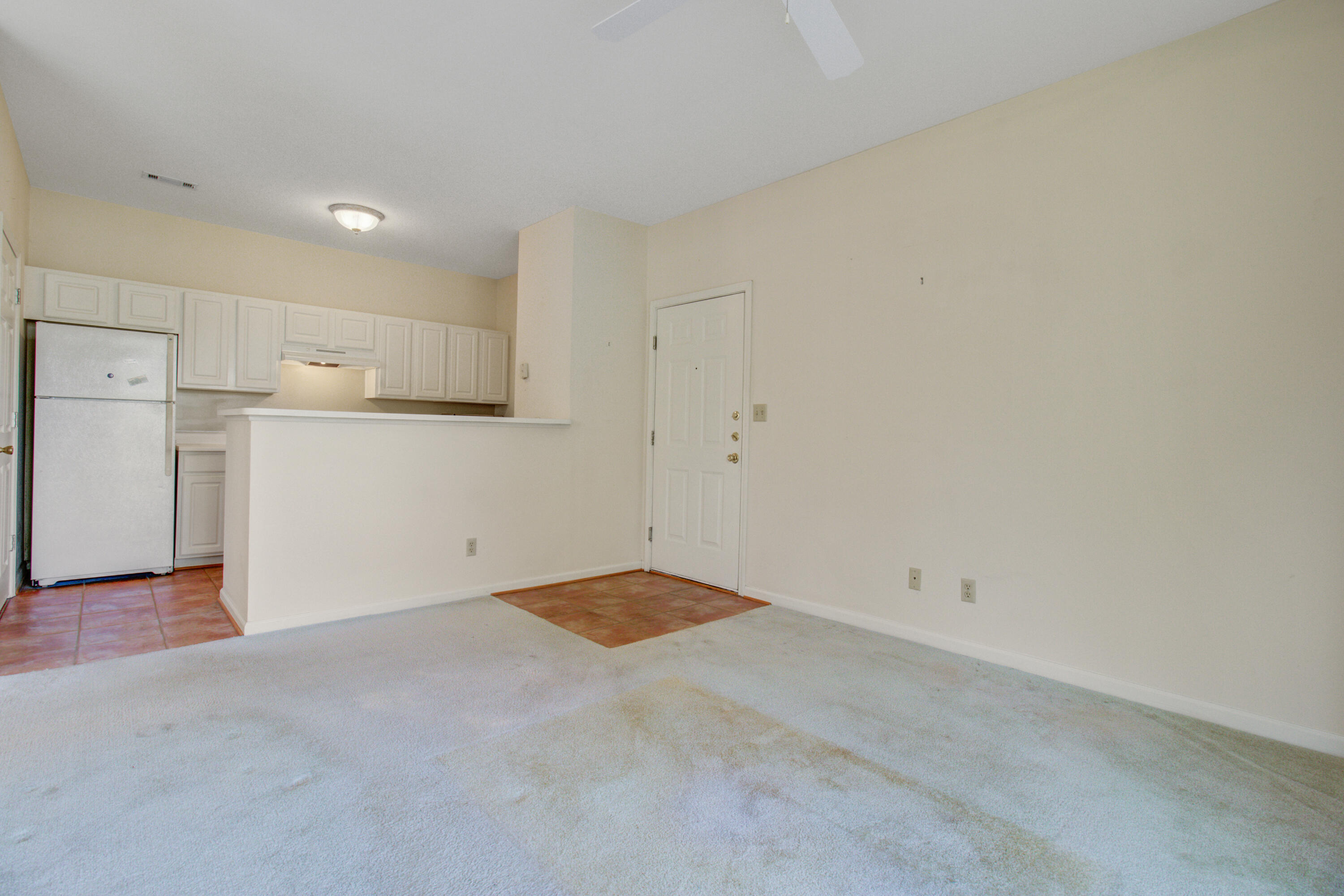 1600 Long Grove Drive Drive Unit 928