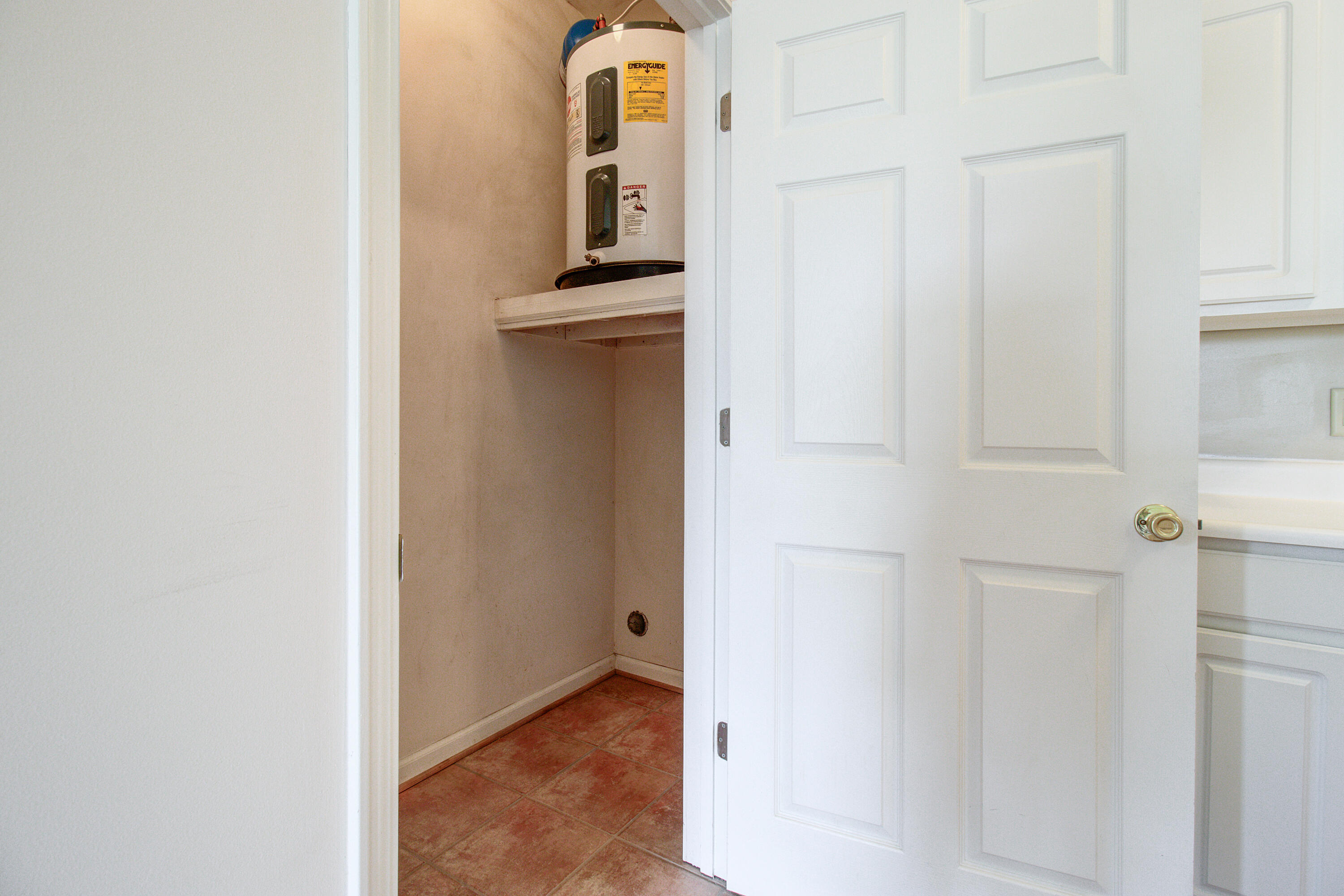 1600 Long Grove Drive Drive Unit 928