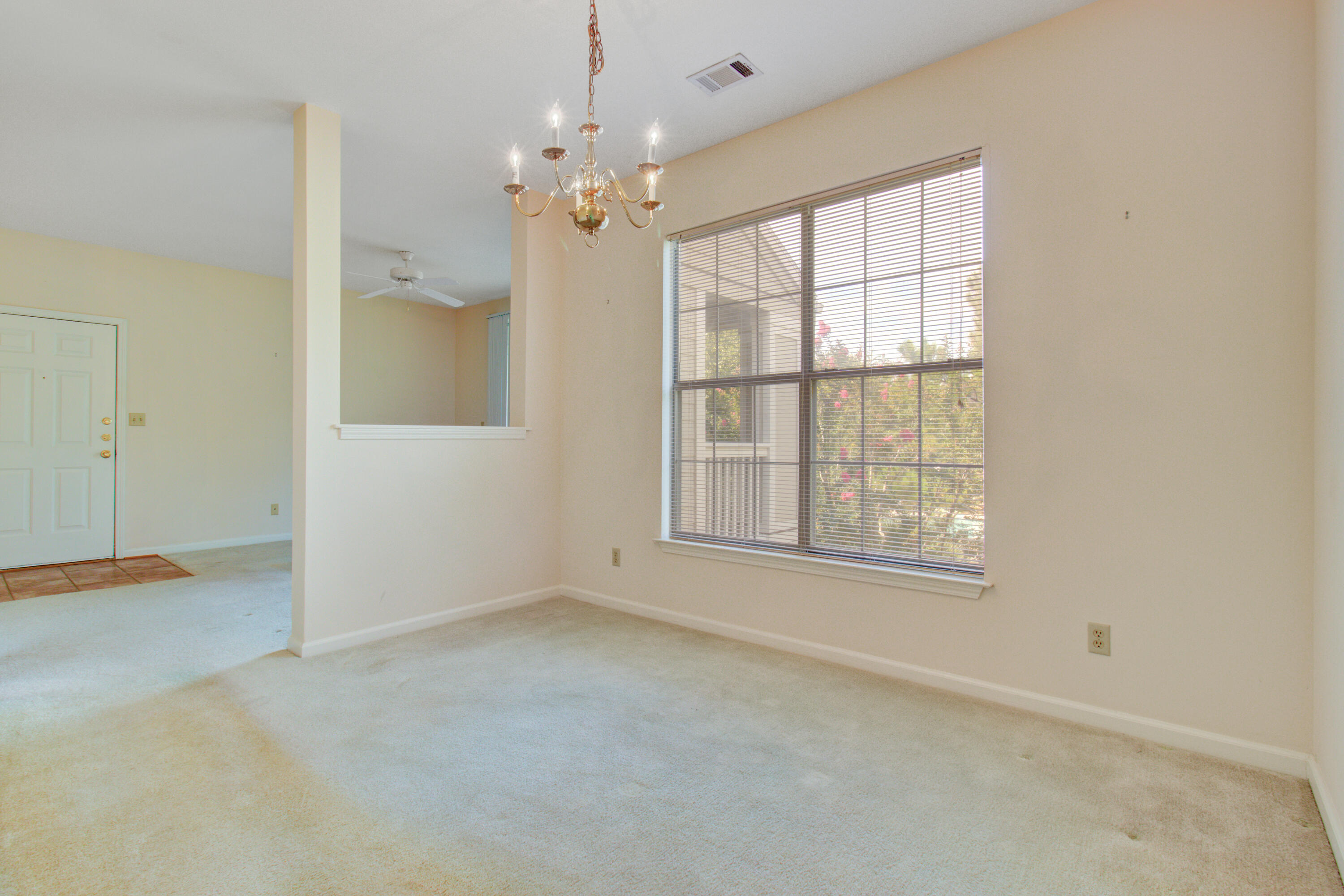 1600 Long Grove Drive Drive Unit 928