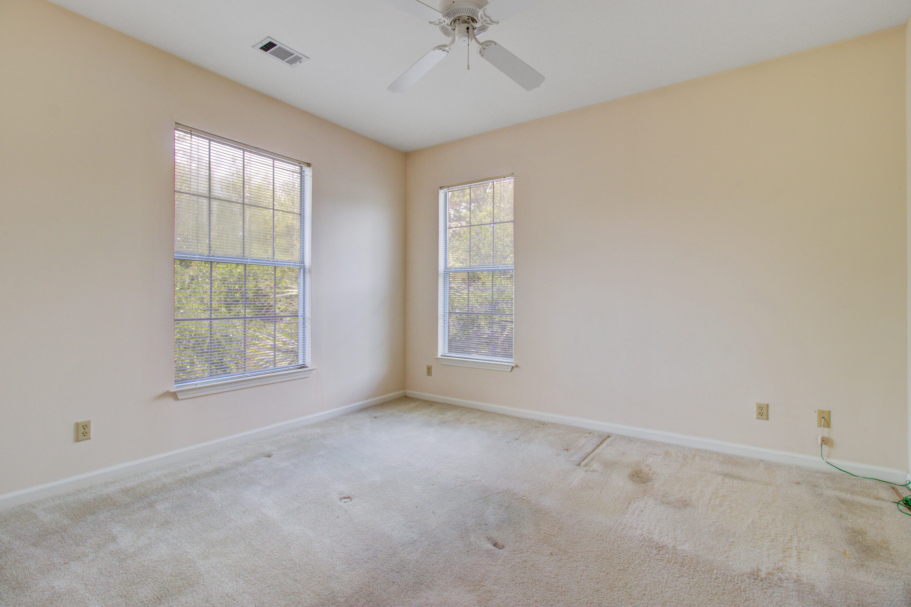 1600 Long Grove Drive Drive Unit 928