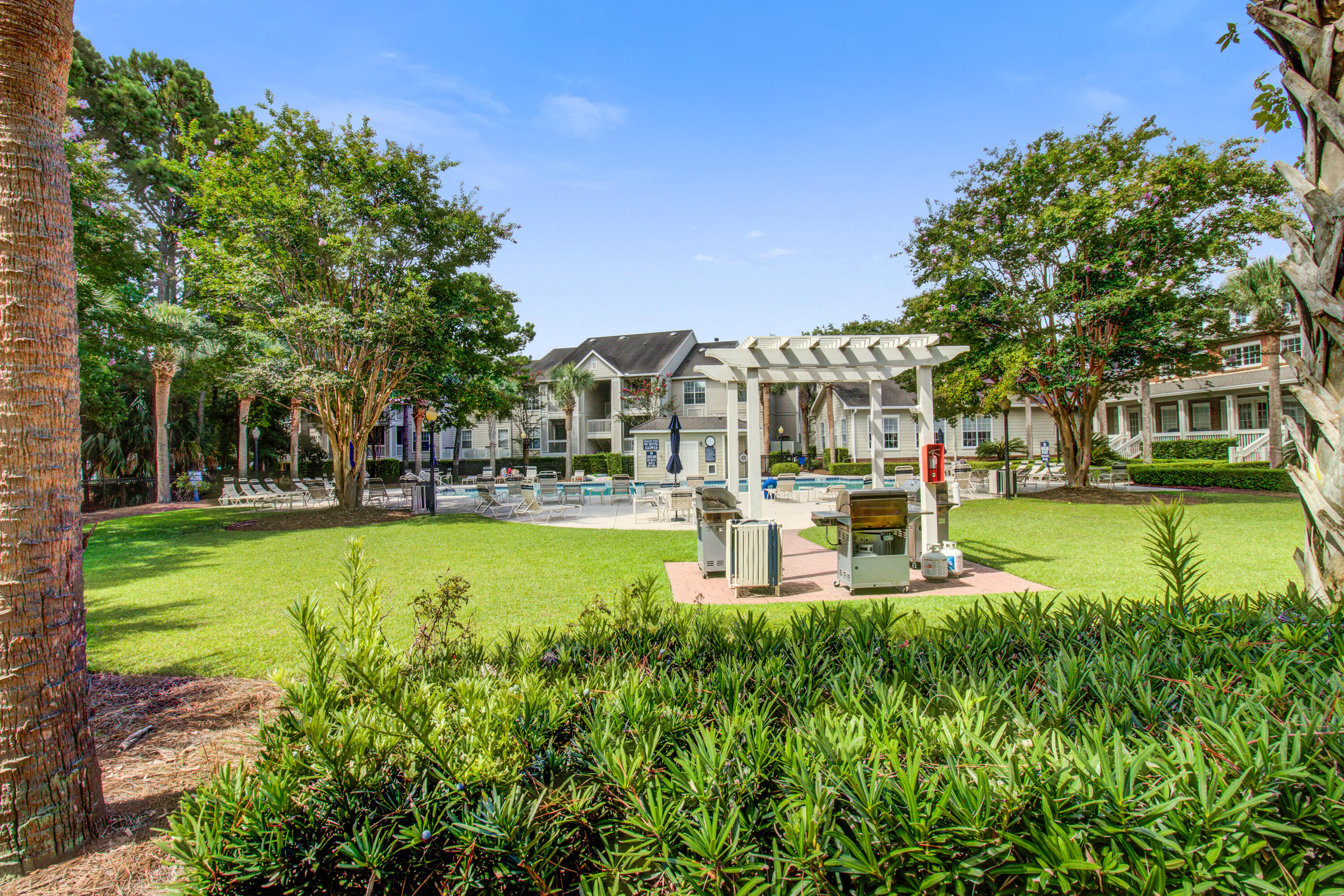 1600 Long Grove Drive Drive Unit 928