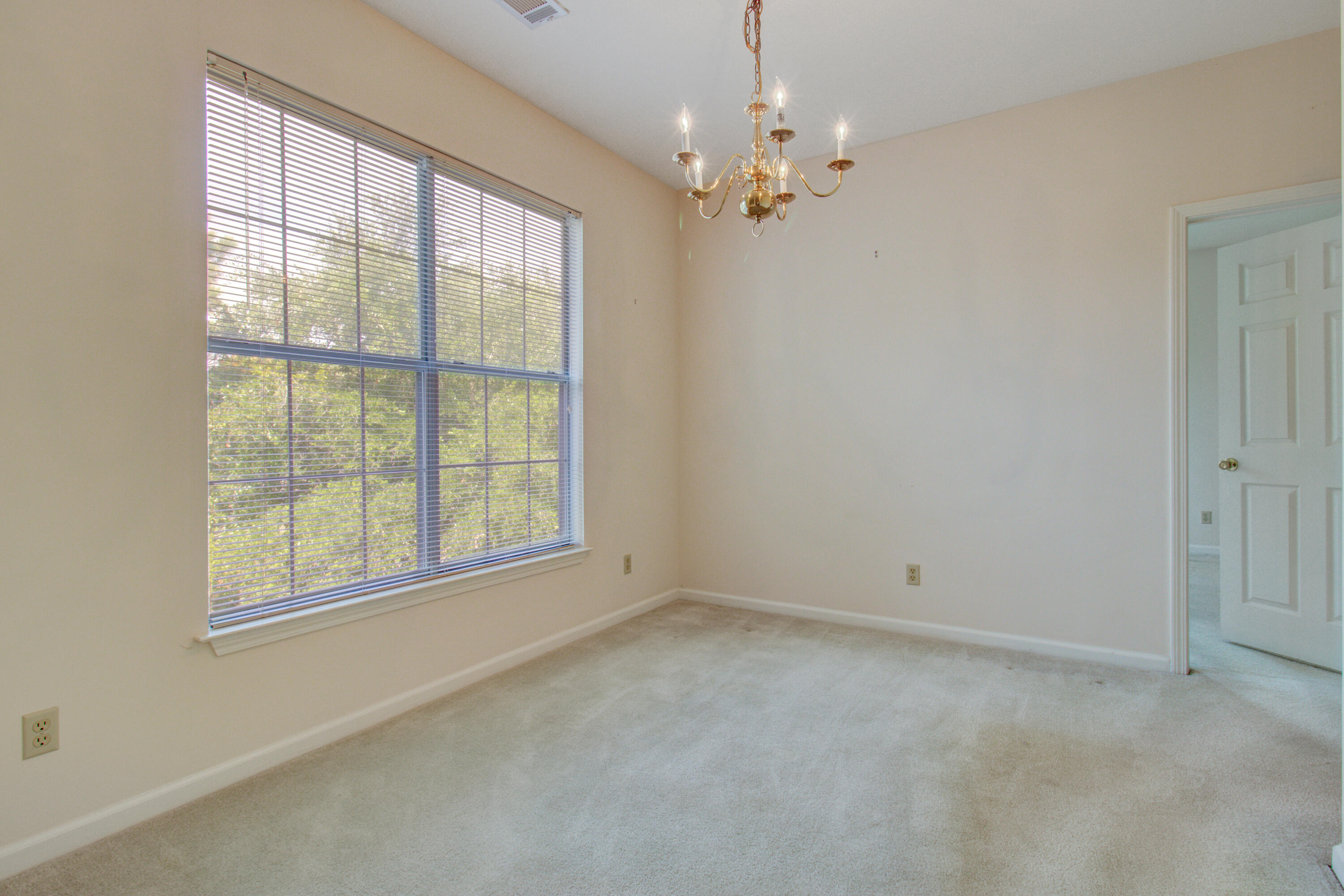 1600 Long Grove Drive Drive Unit 928