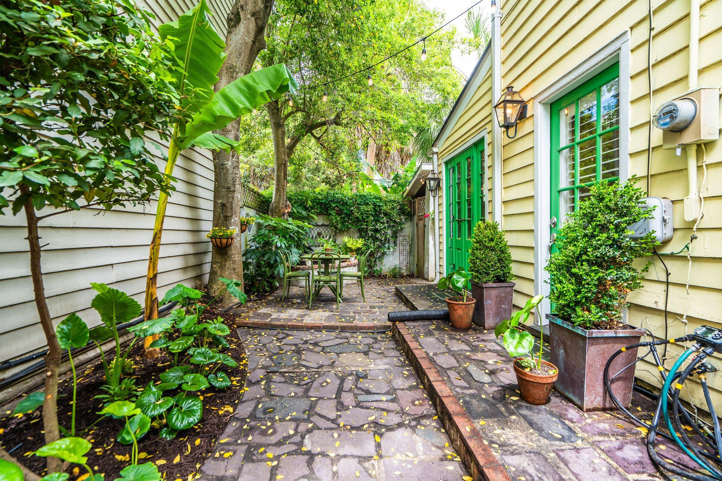 8 Trumbo Street