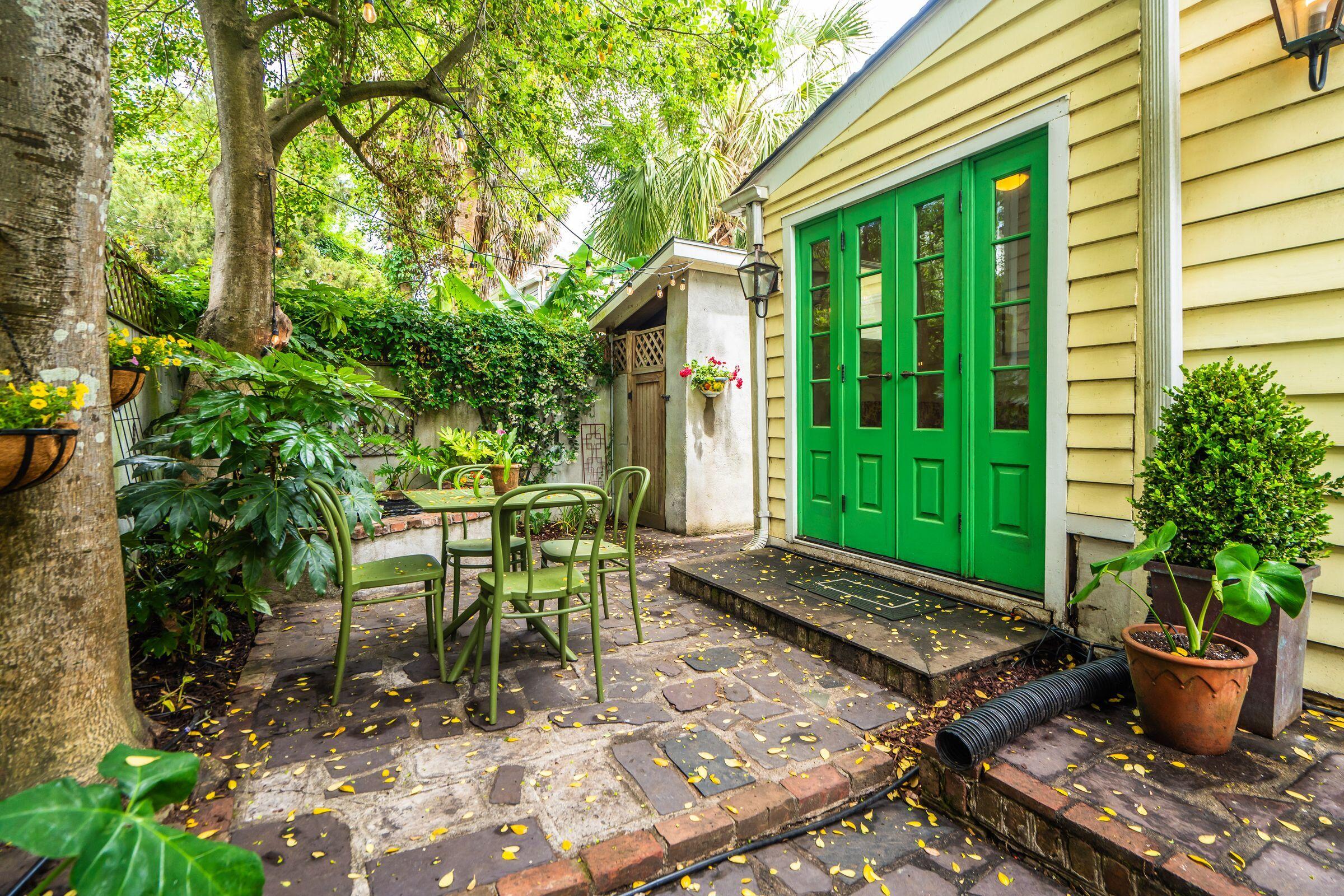 8 Trumbo Street