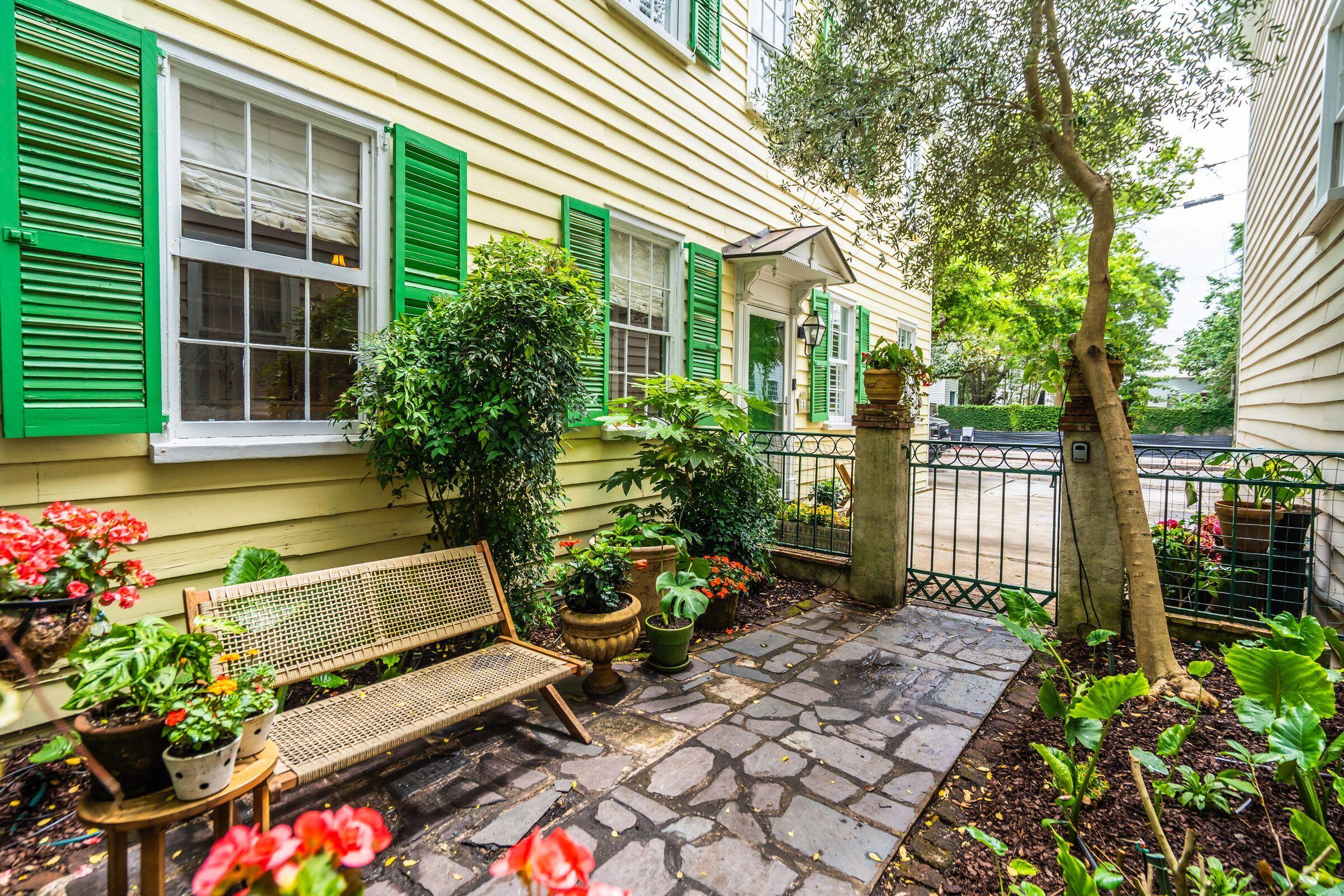 8 Trumbo Street