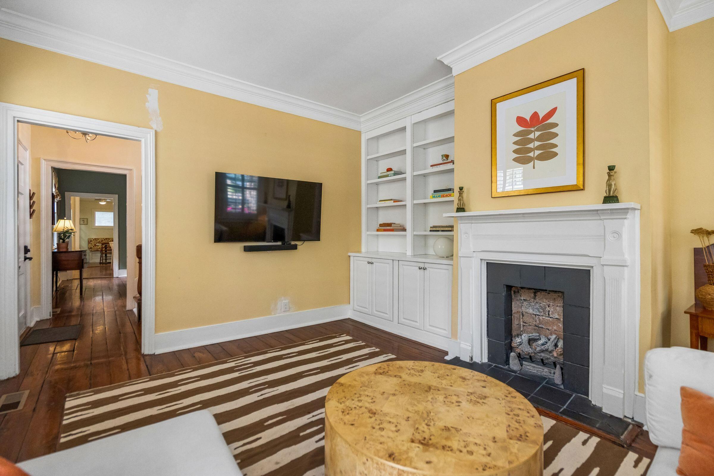 8 Trumbo Street