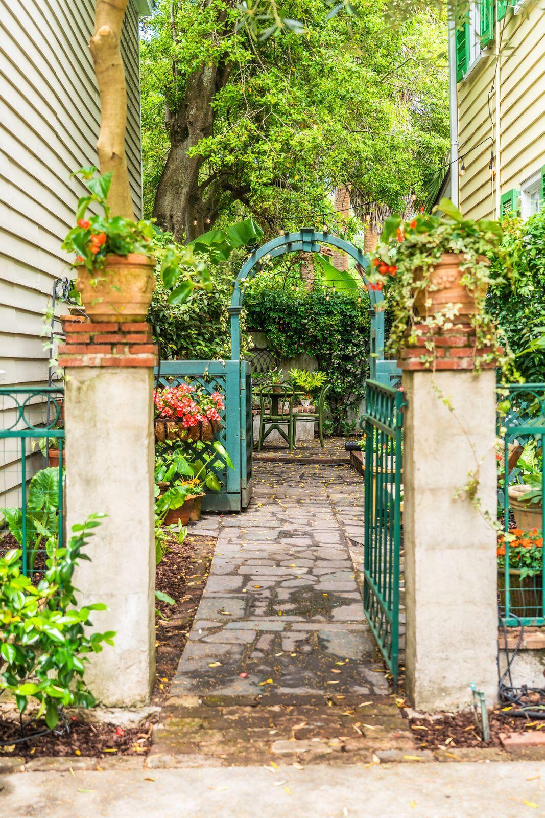 8 Trumbo Street