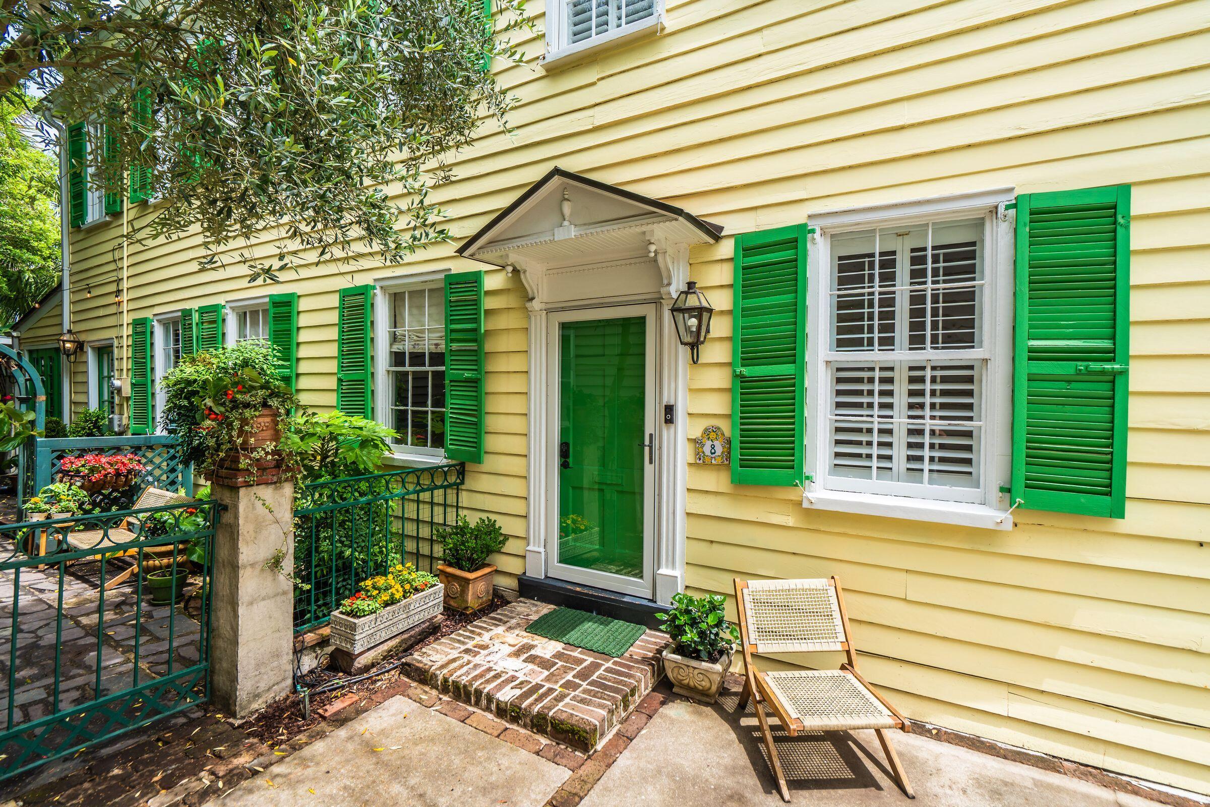 8 Trumbo Street