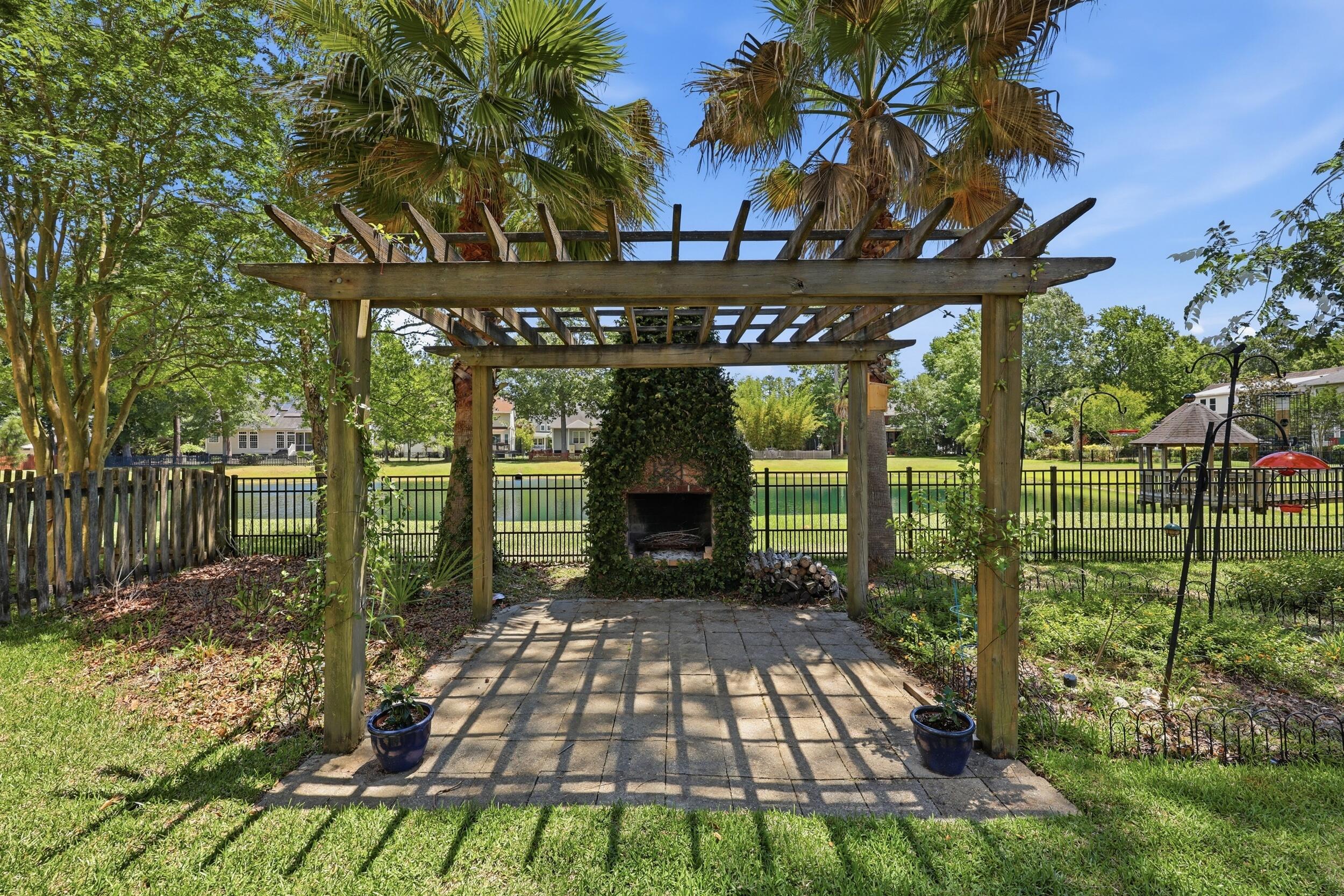 1609 William Hapton Way
