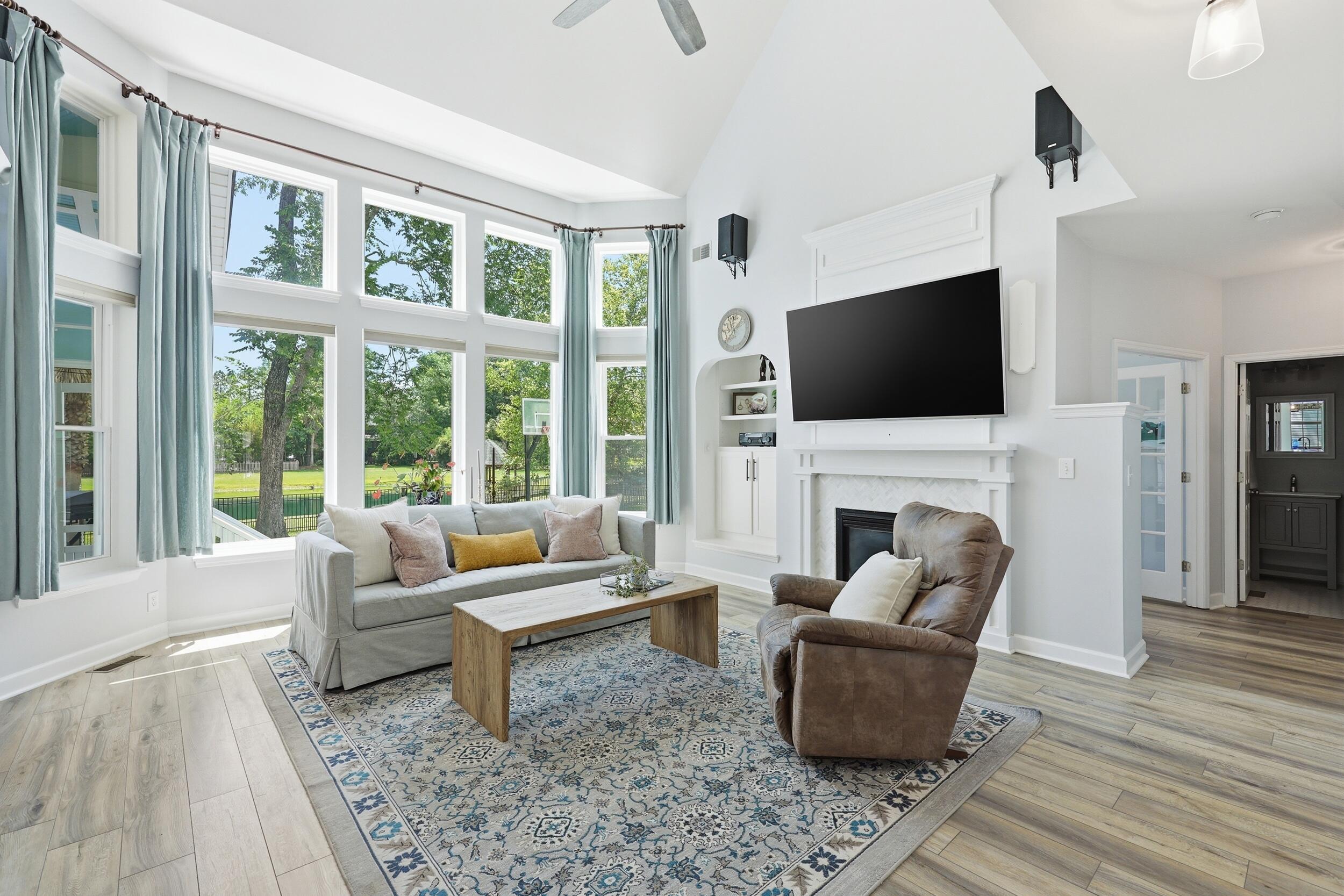 1609 William Hapton Way
