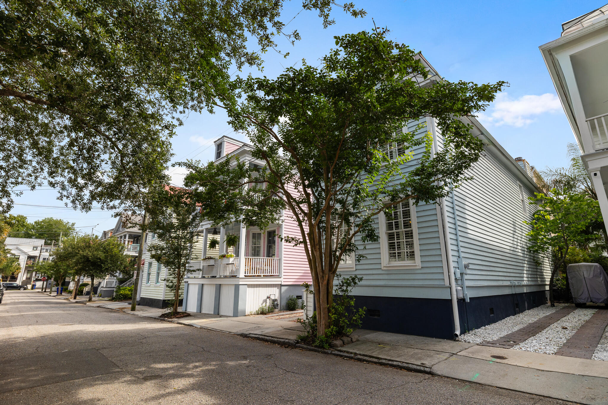 11 Felix Street
