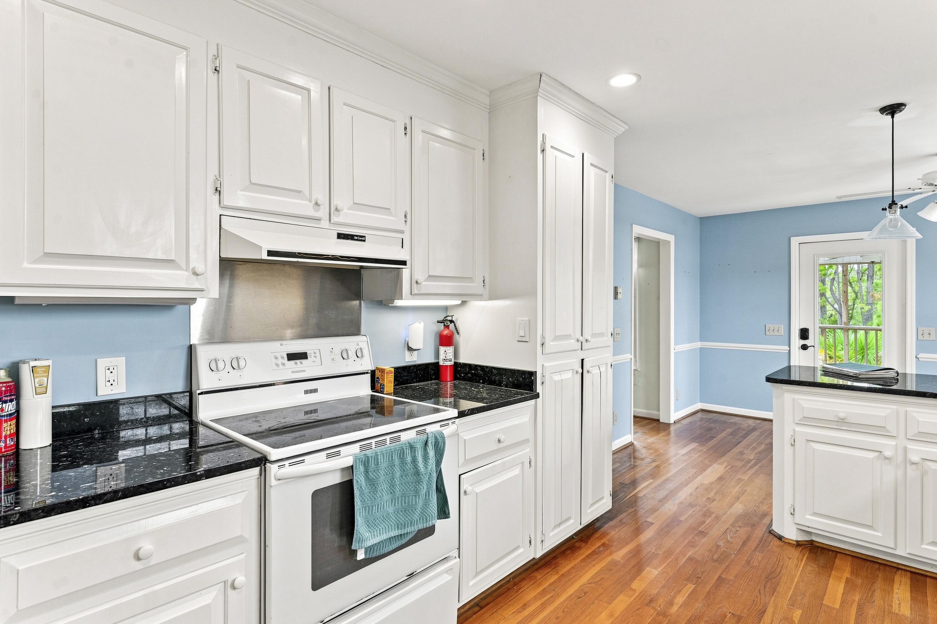 514 W Beach