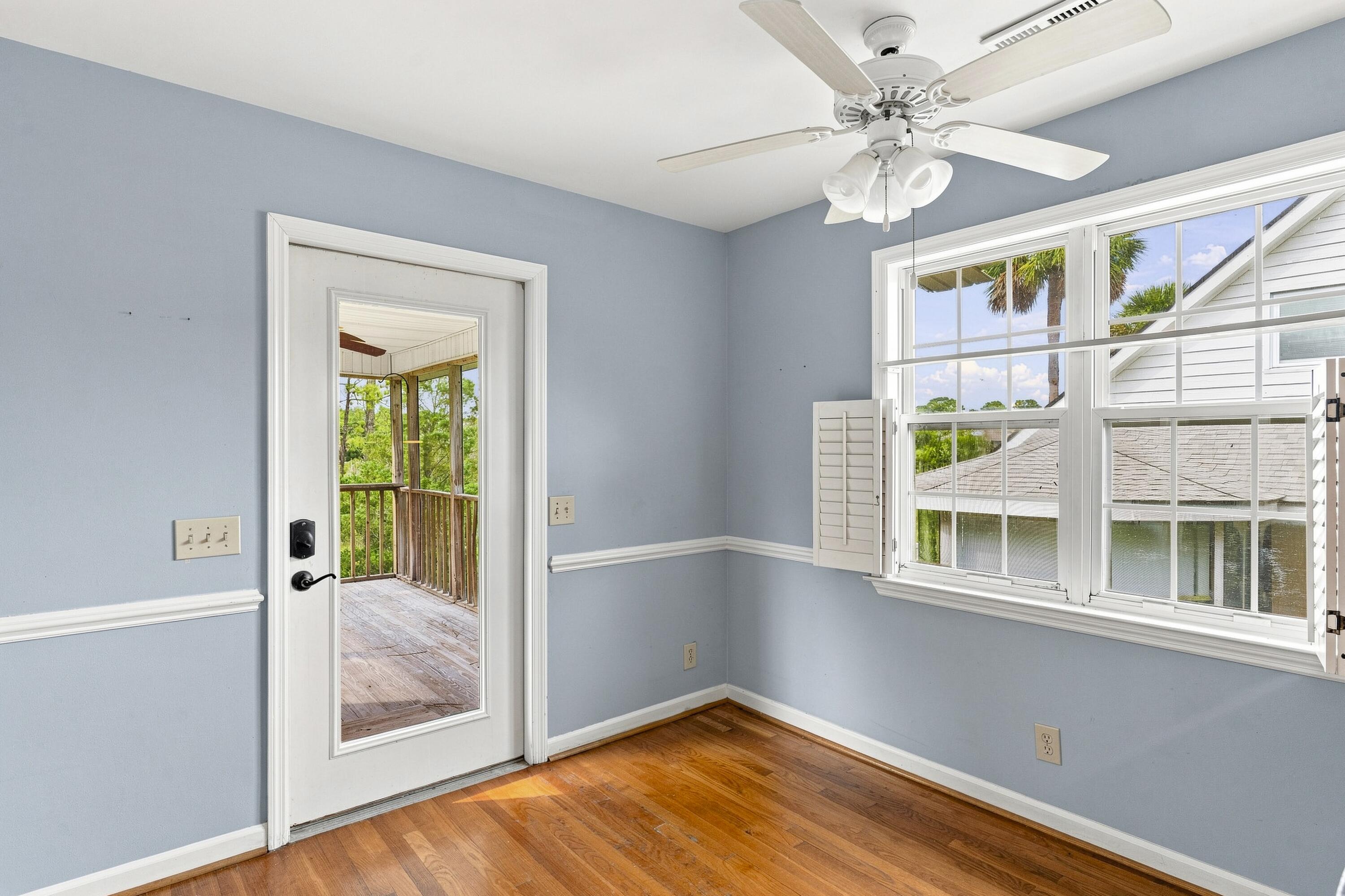 514 W Beach