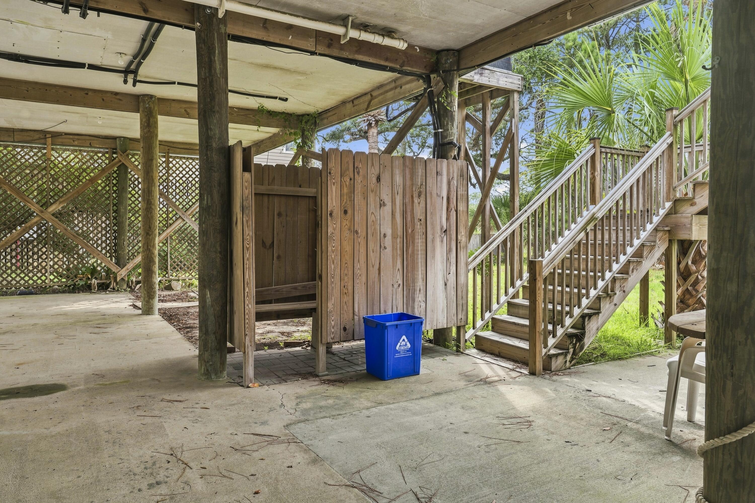 514 W Beach