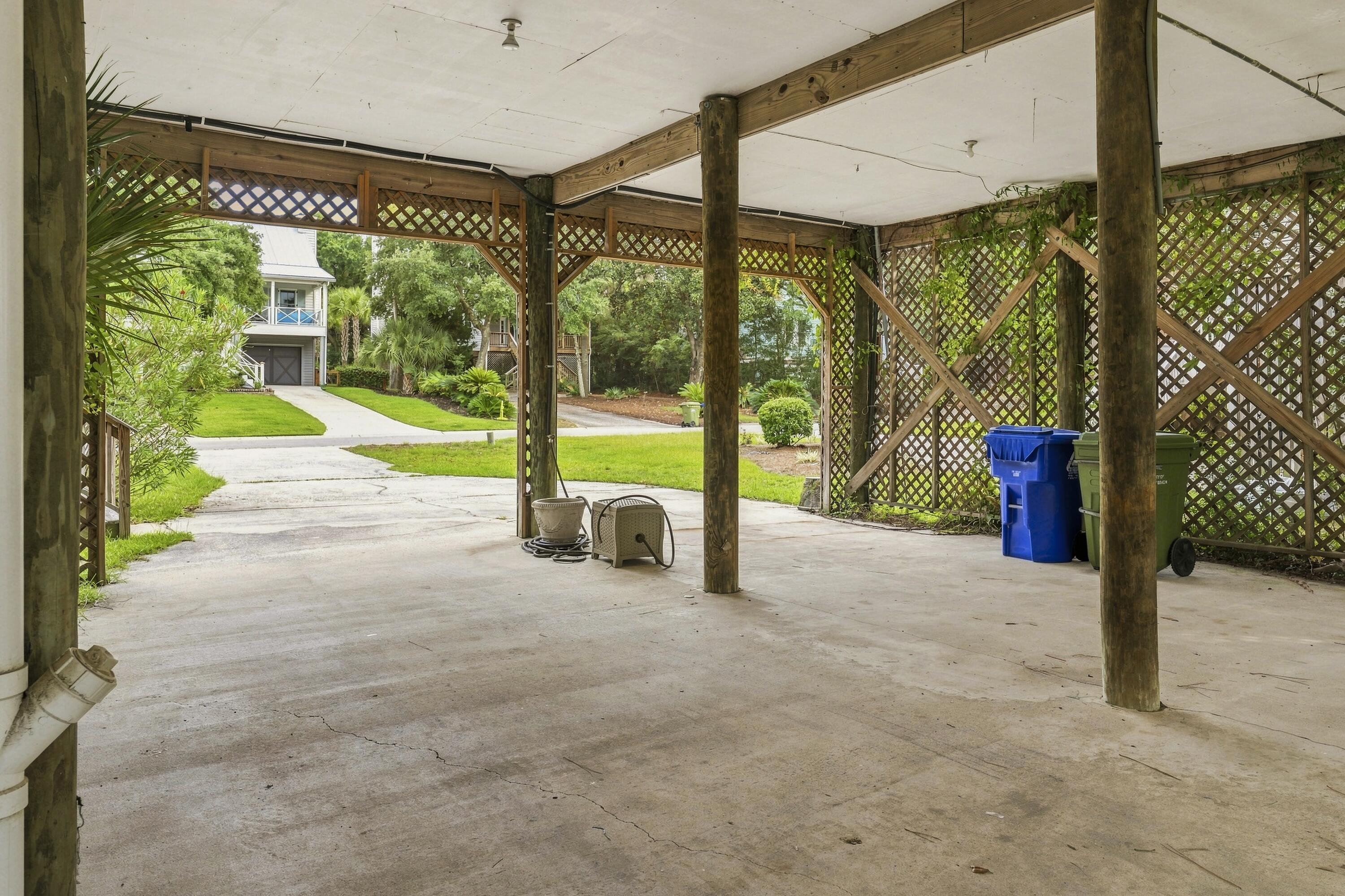 514 W Beach