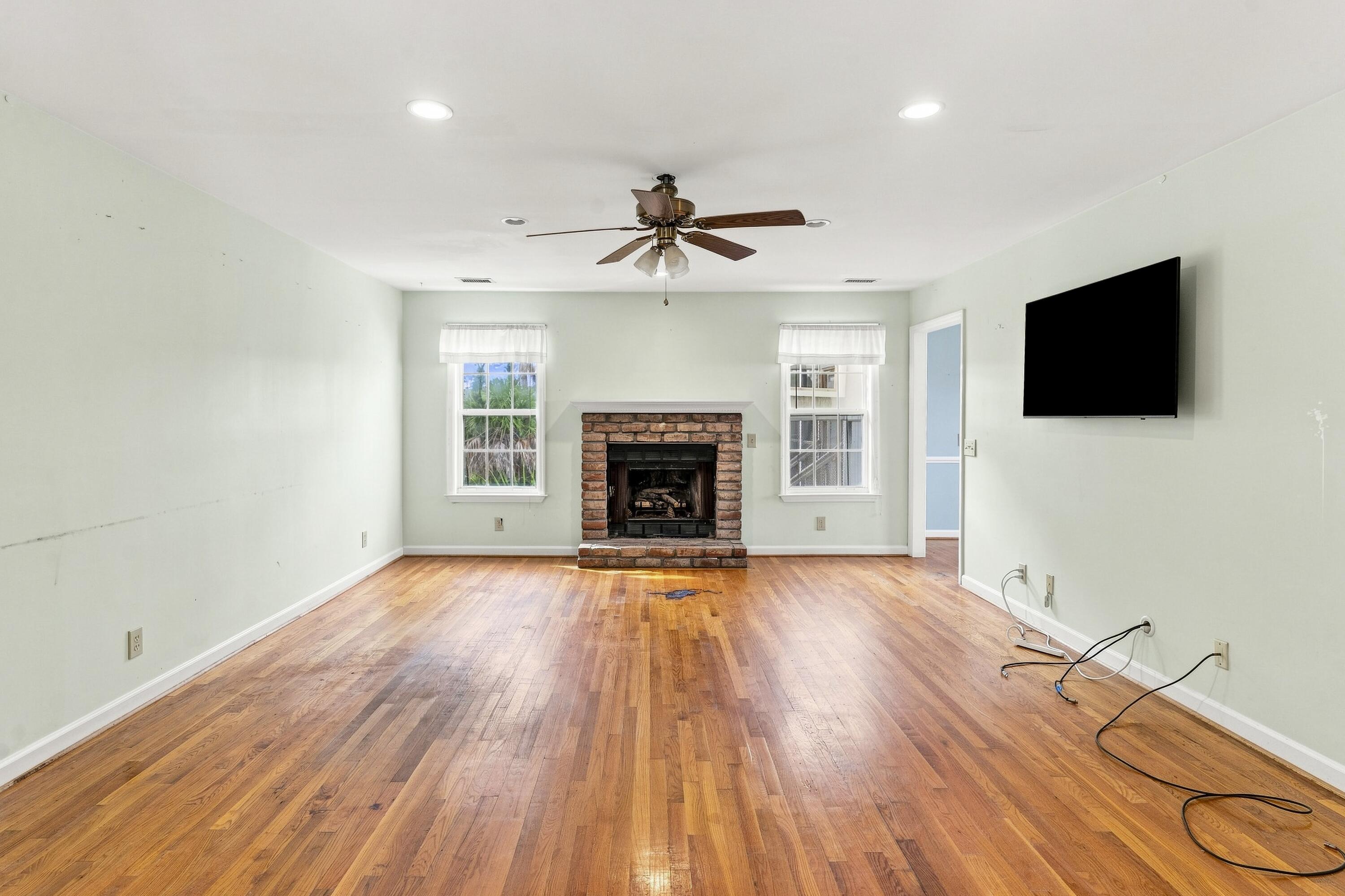 514 W Beach