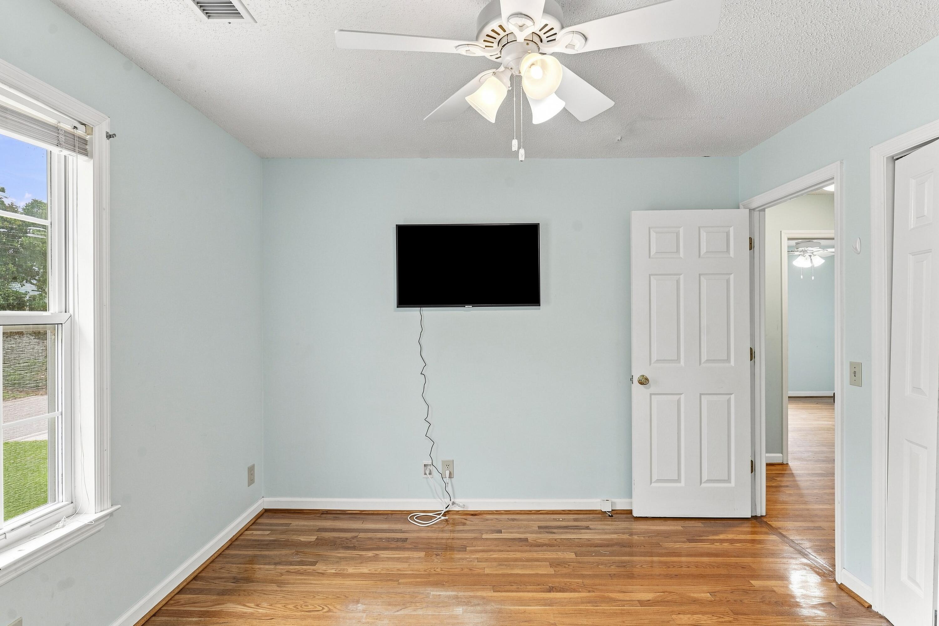514 W Beach