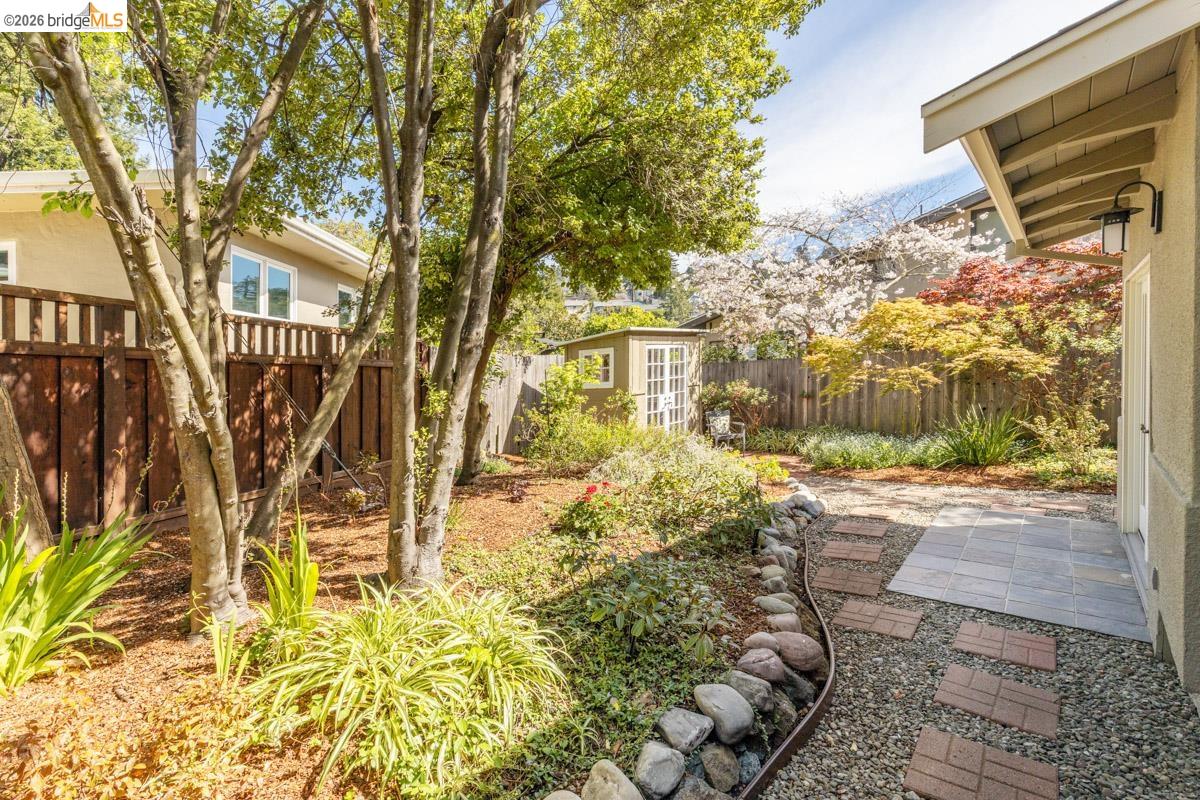 71 Norwood Ave