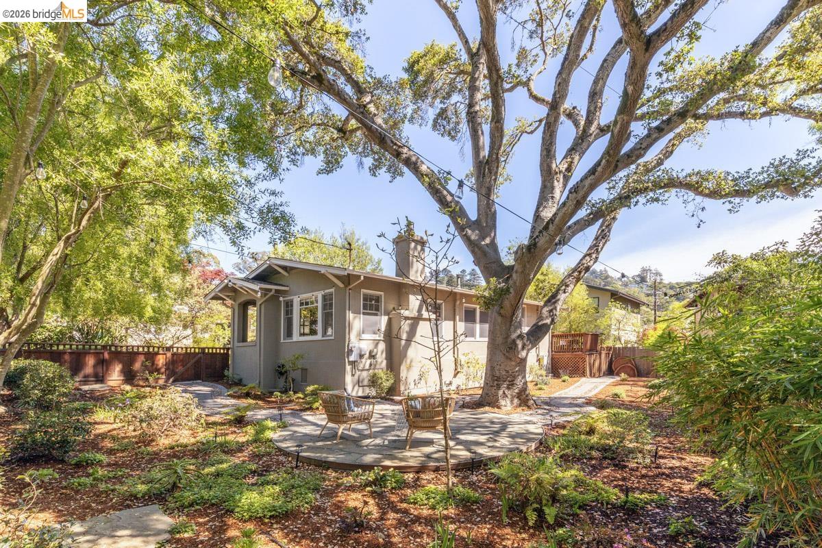 71 Norwood Ave
