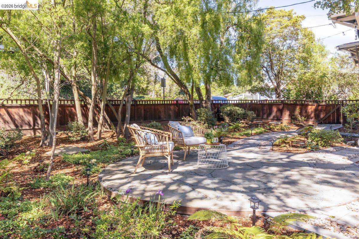71 Norwood Ave