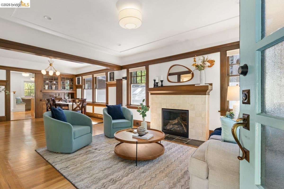 71 Norwood Ave