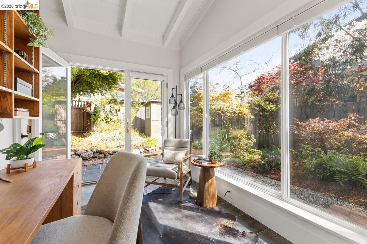 71 Norwood Ave