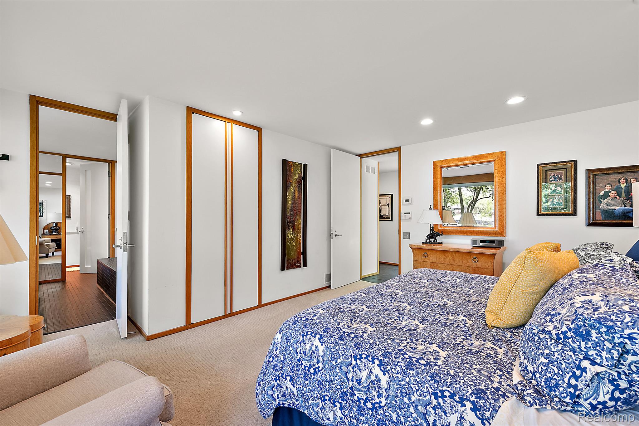 3110 W LONG LAKE Road
