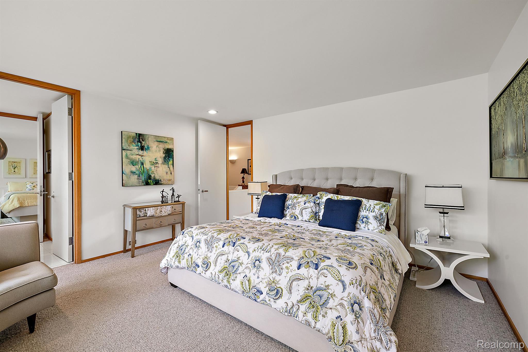 3110 W LONG LAKE Road