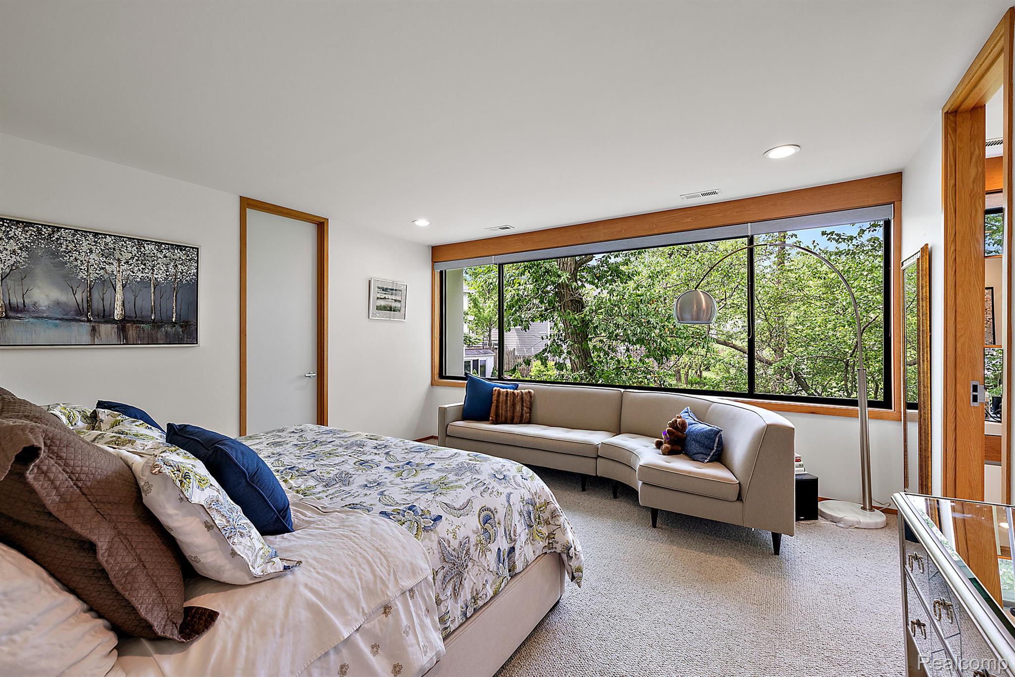 3110 W LONG LAKE Road
