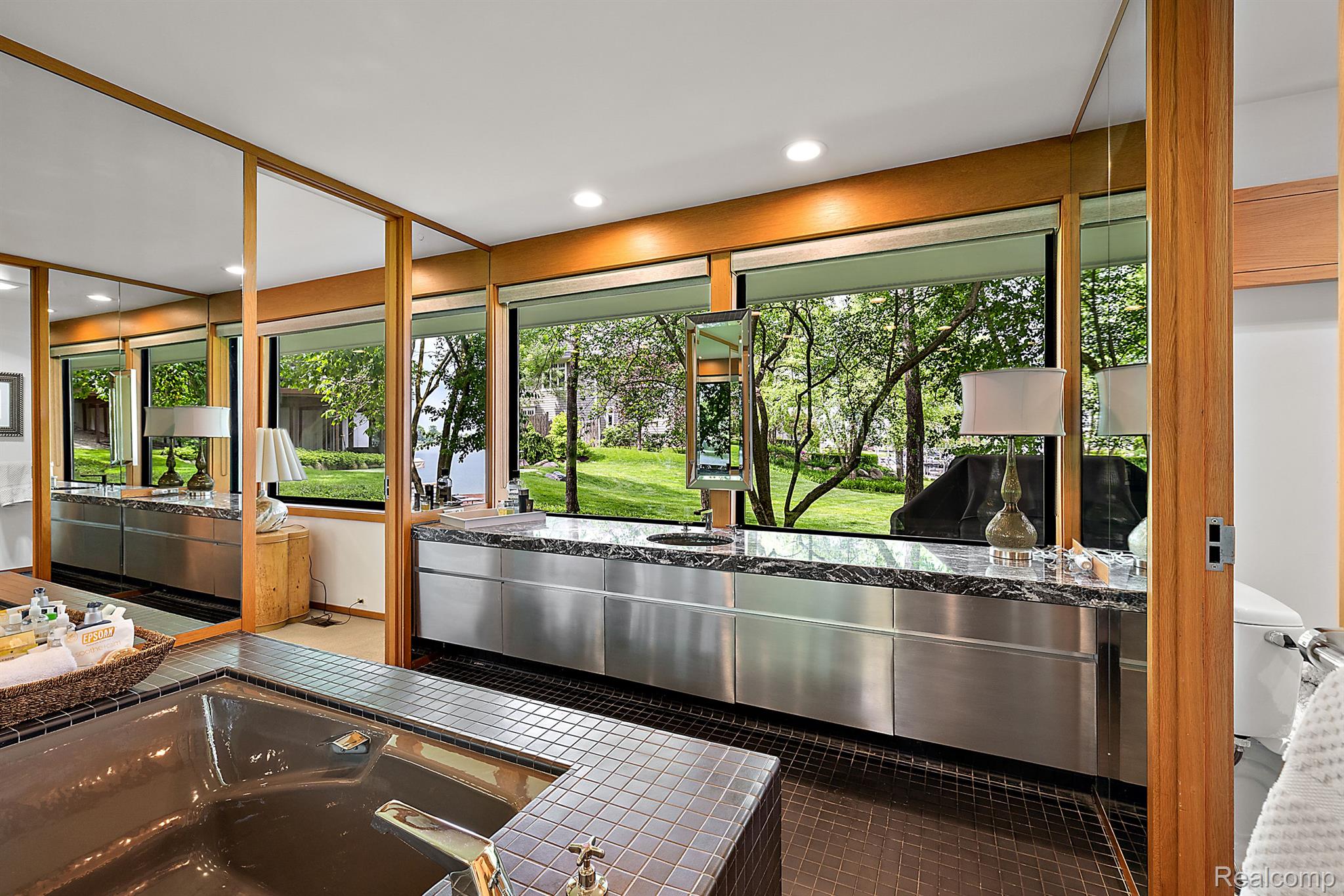 3110 W LONG LAKE Road