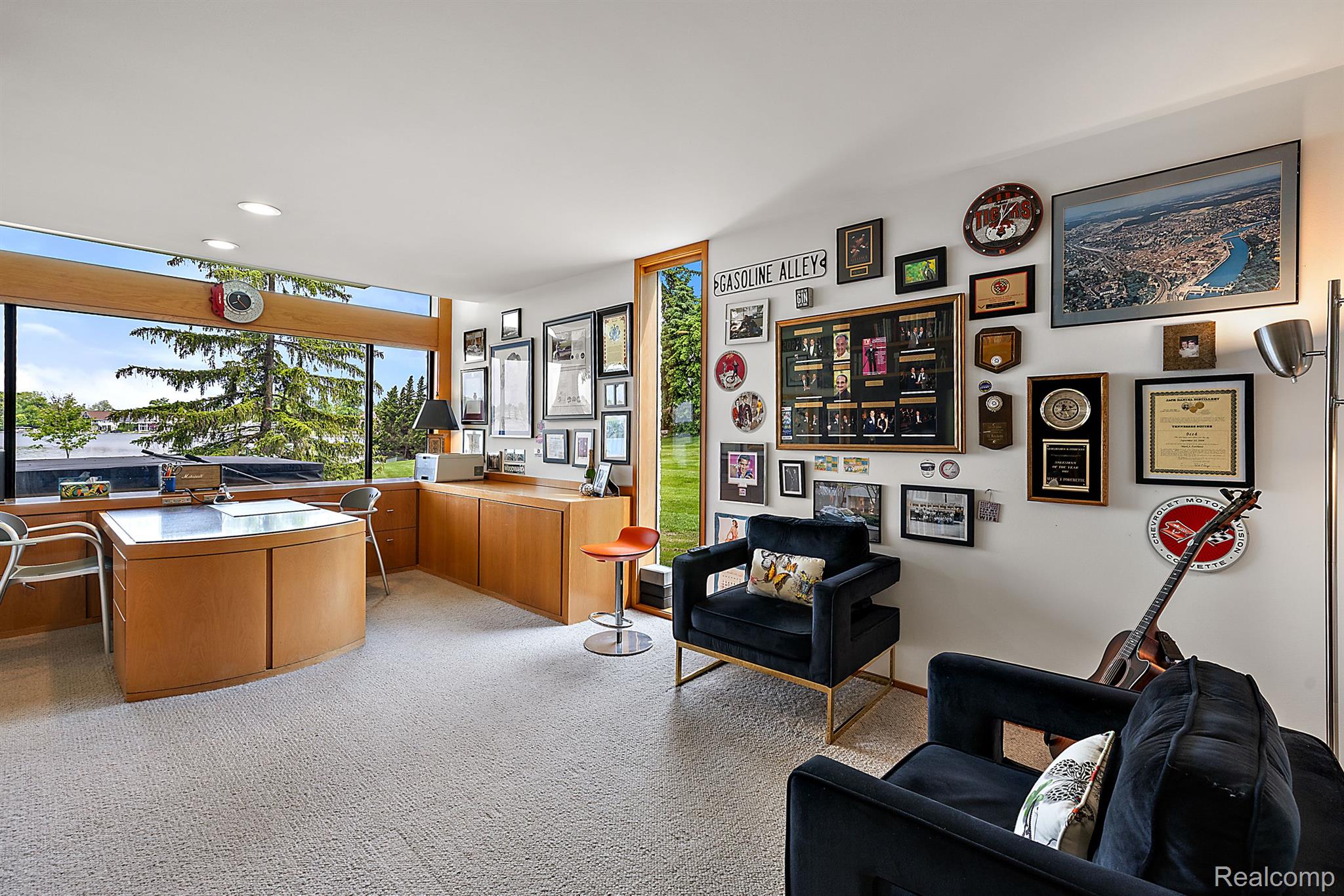 3110 W LONG LAKE Road