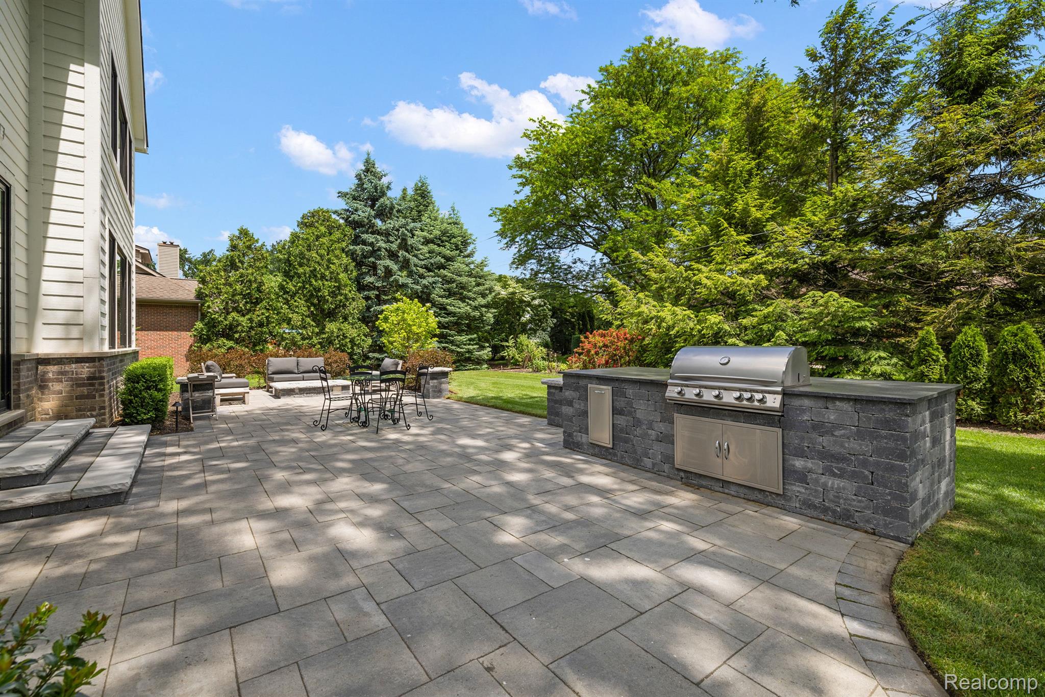 3486 W BRADFORD Drive