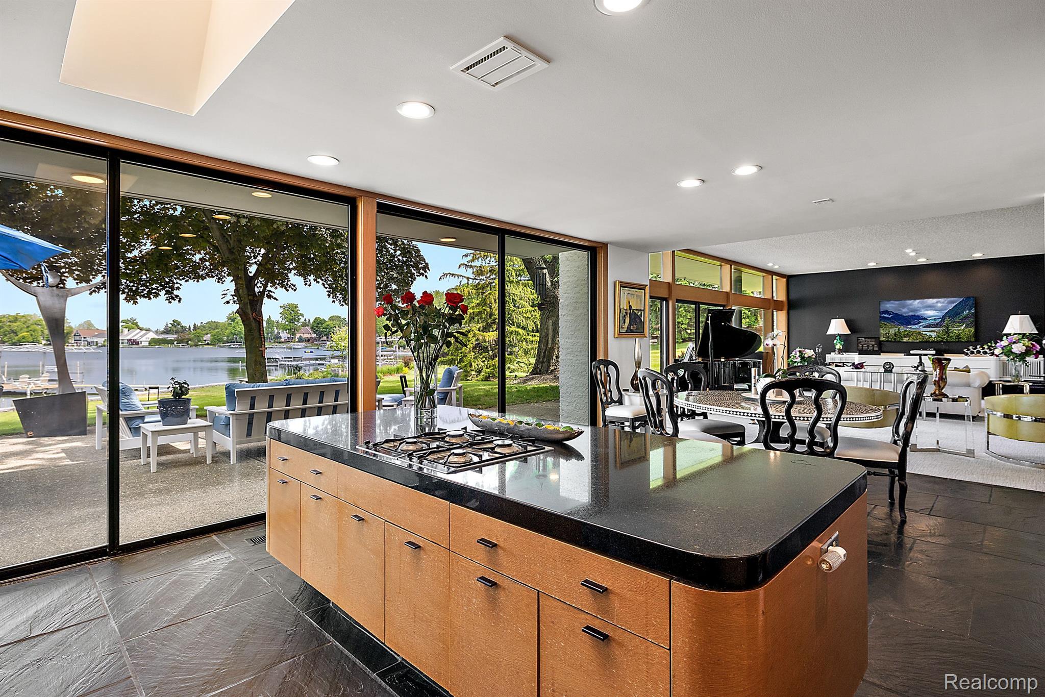3130 W Long Lake Road