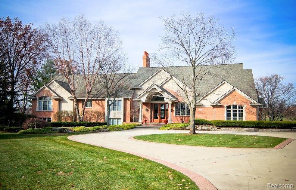 1280 CIRCLE