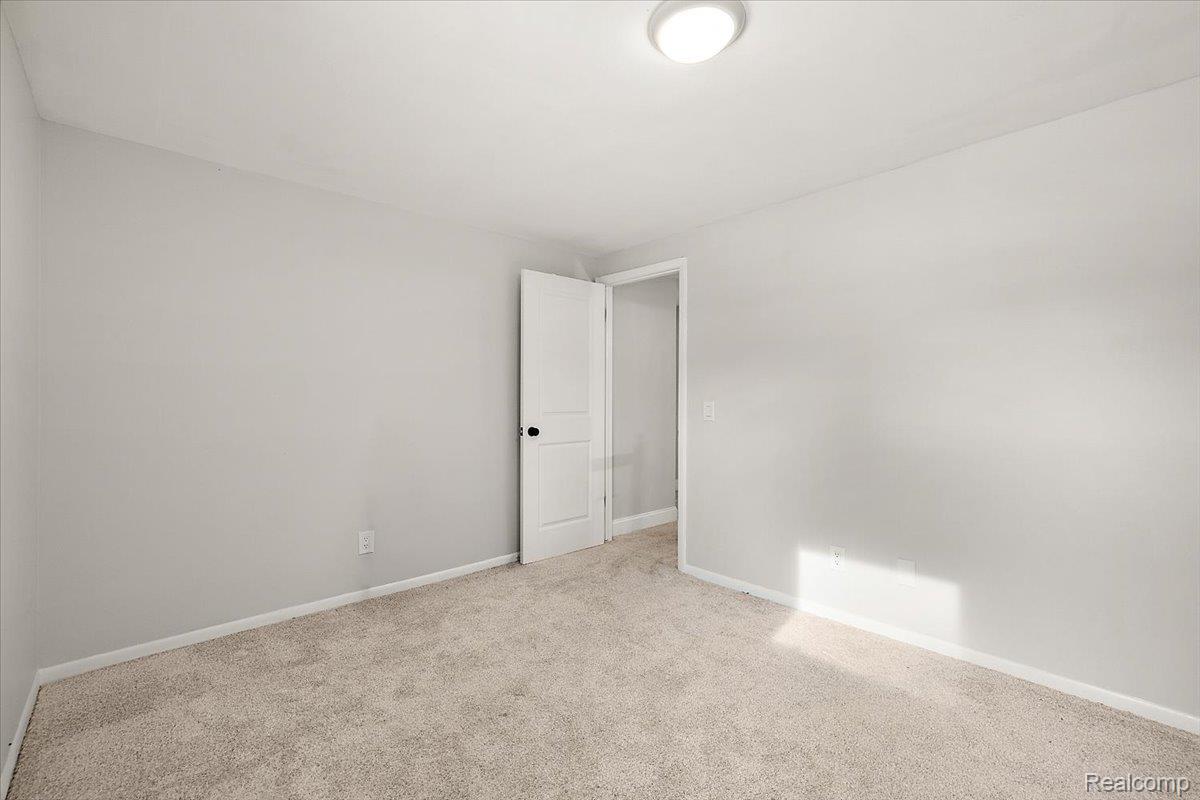 21622 Riverview Drive