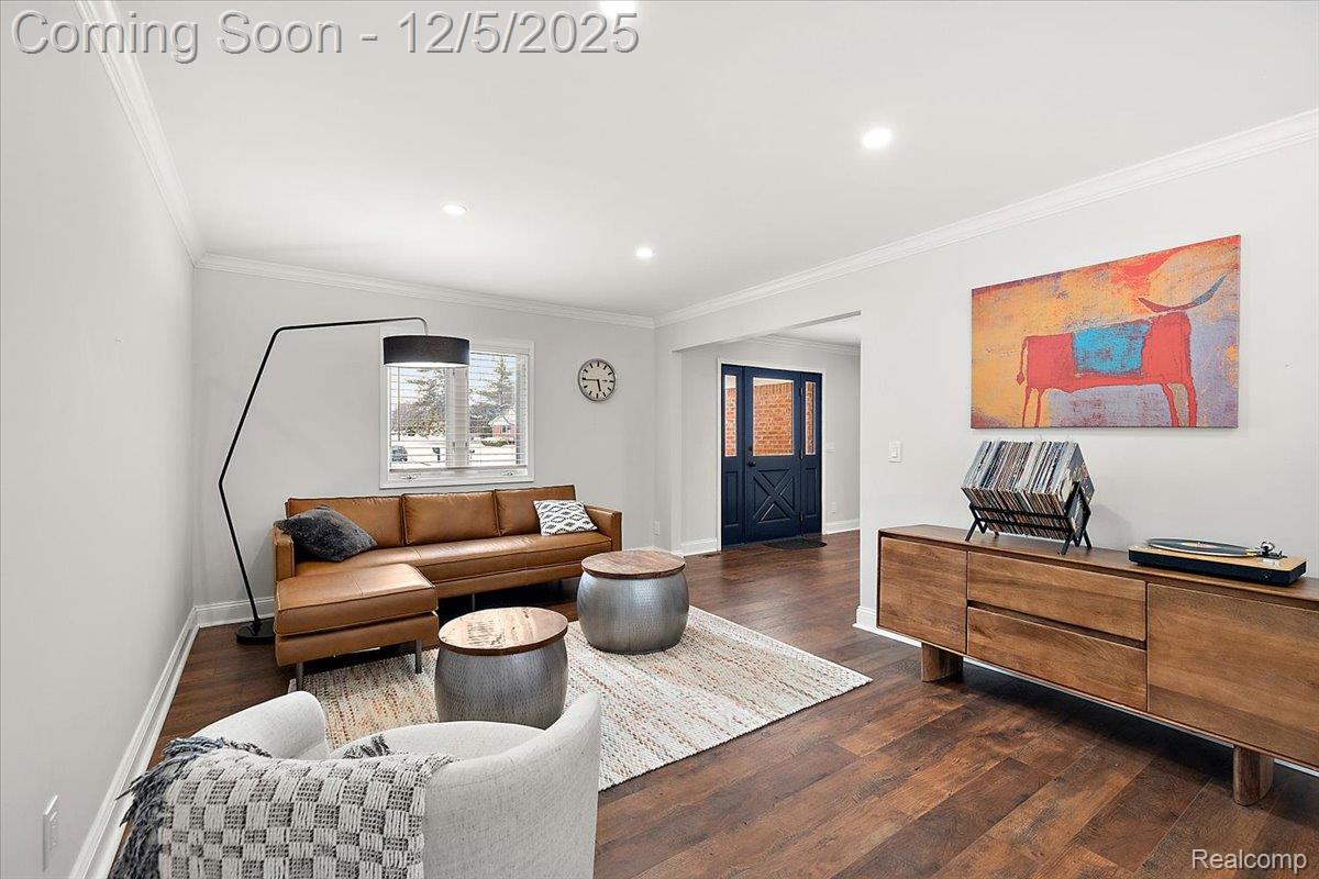 21622 Riverview Drive