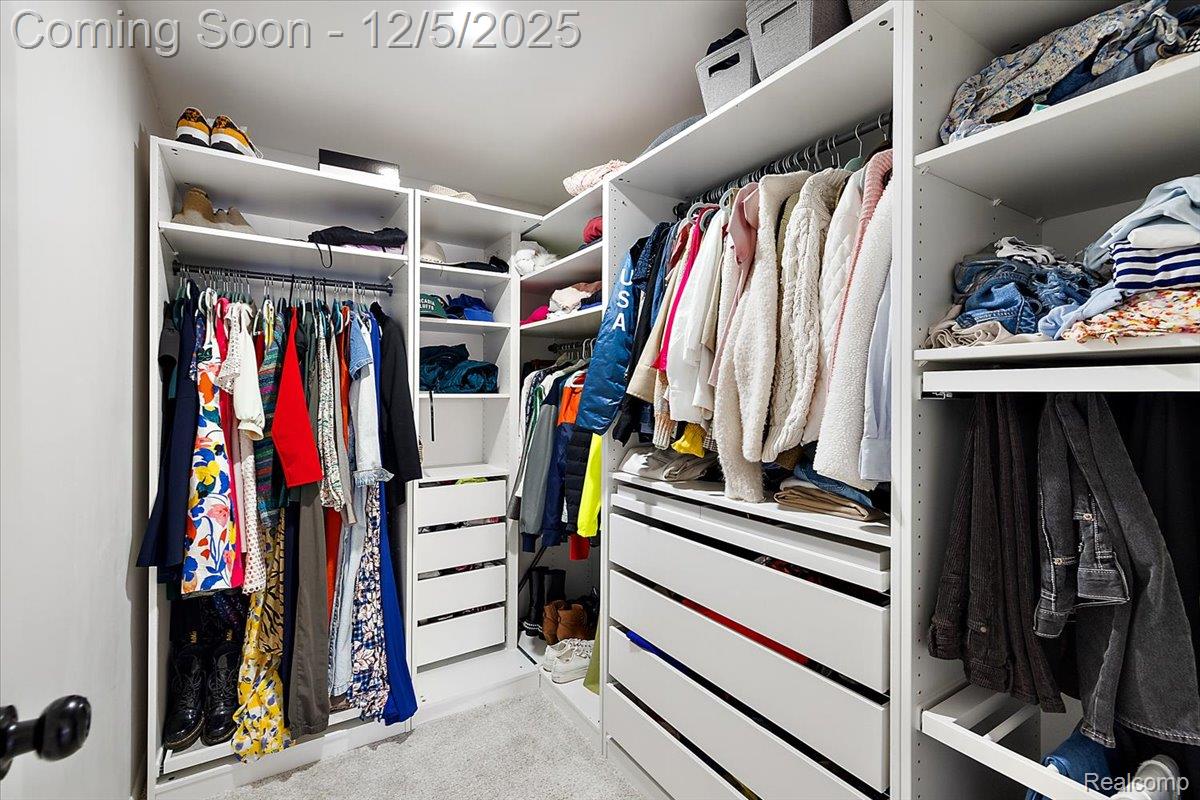 21622 Riverview Drive