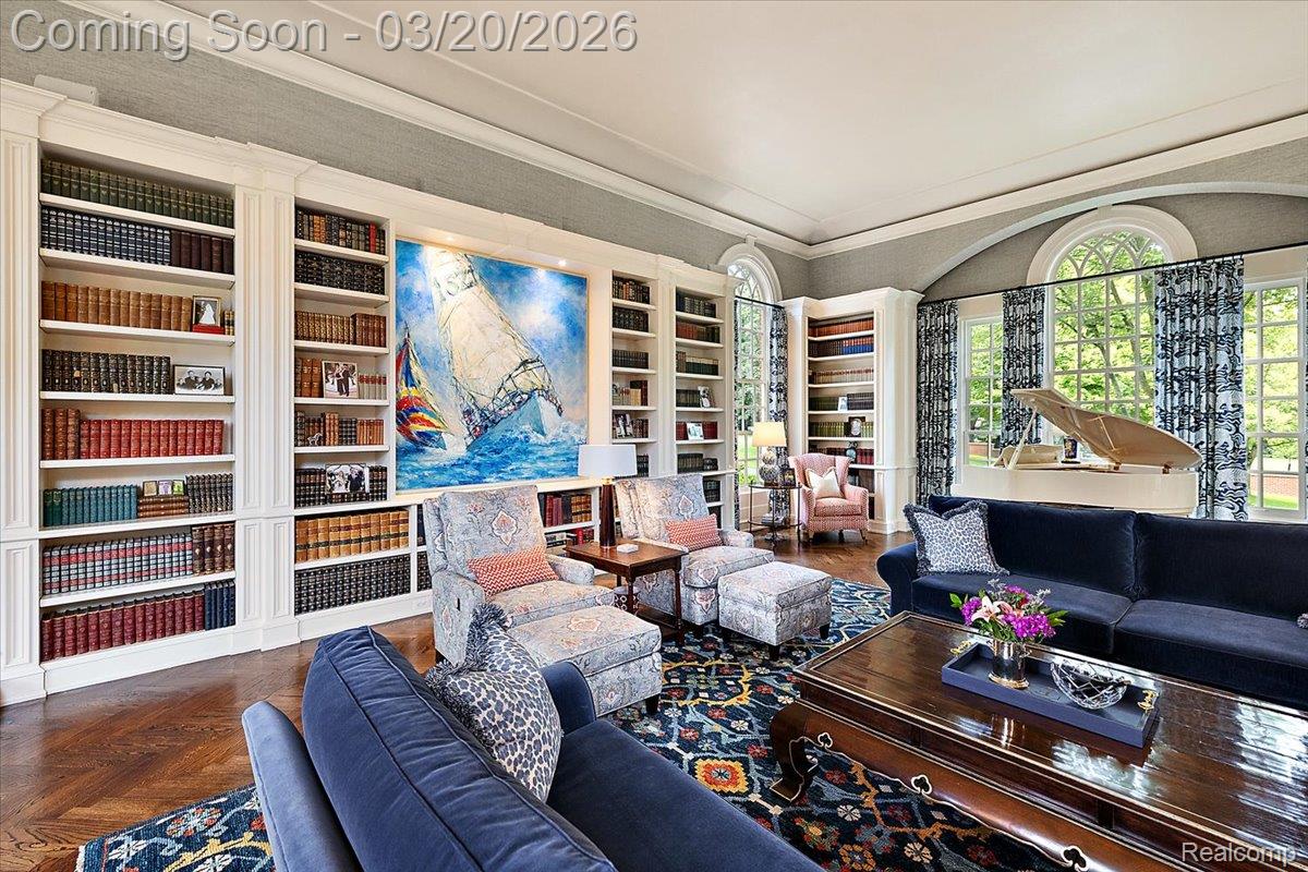 1045 Country Club Road