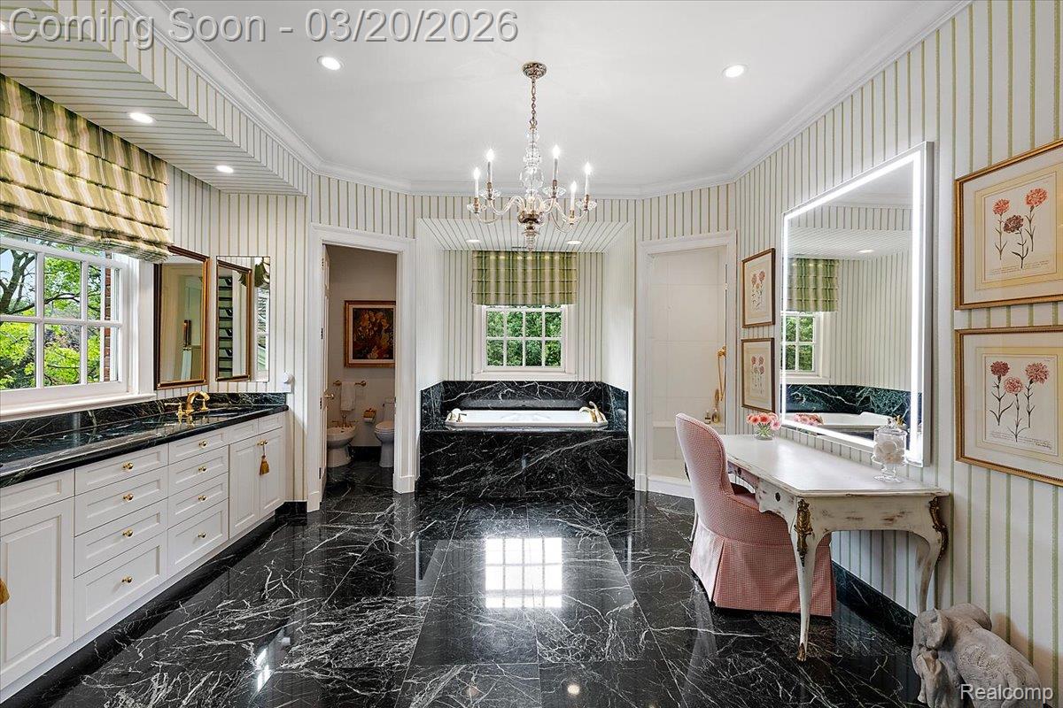 1045 Country Club Road