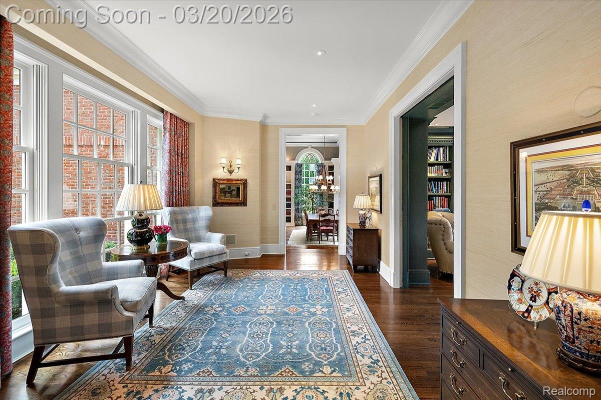 1045 Country Club Road