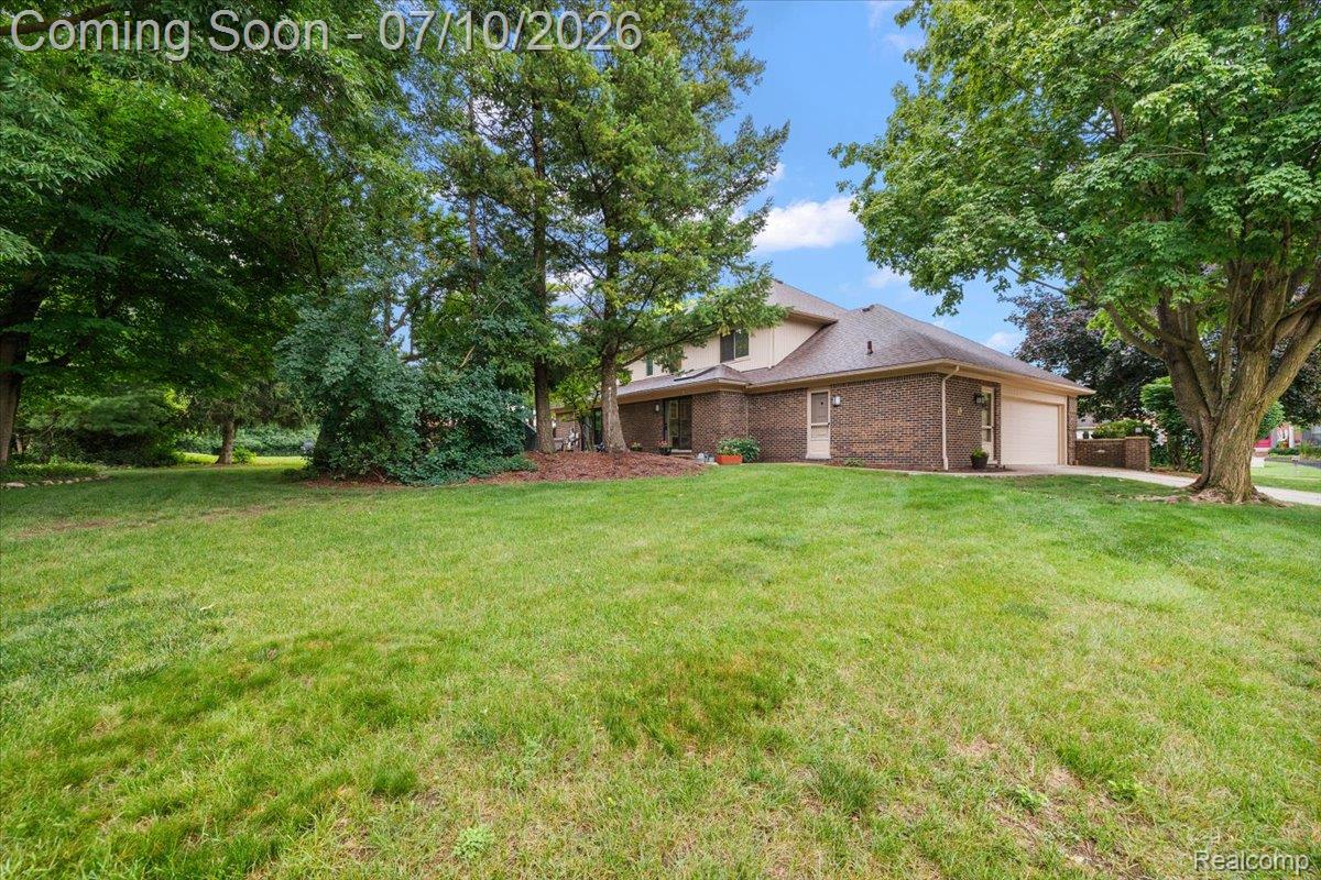 21640 Riverview Drive