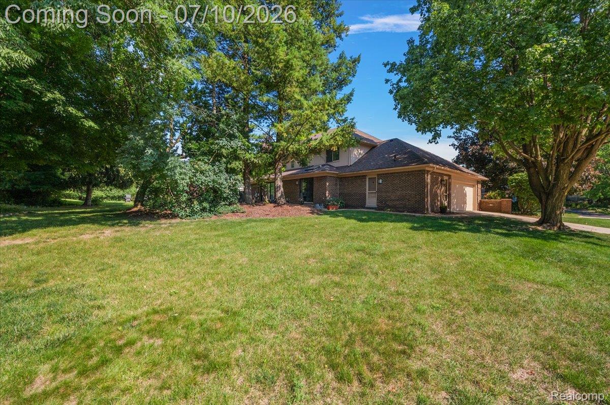21640 Riverview Drive