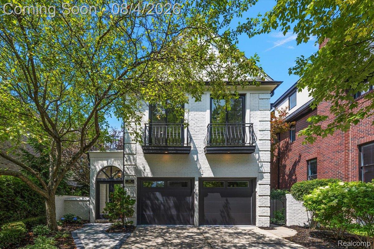 596 Henrietta Street