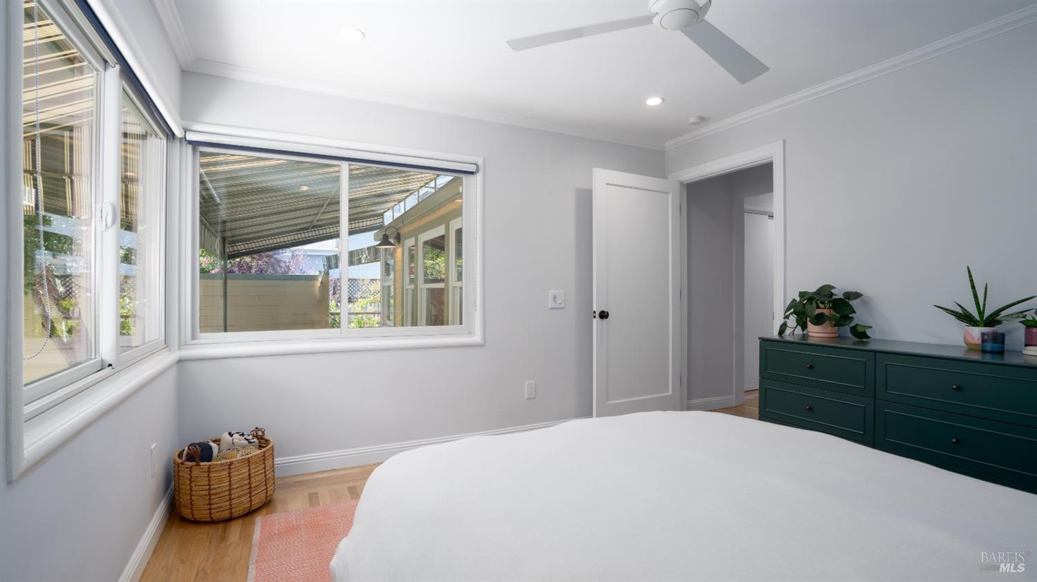 10 Broadmoor Ave, San Anselmo * Represented Seller