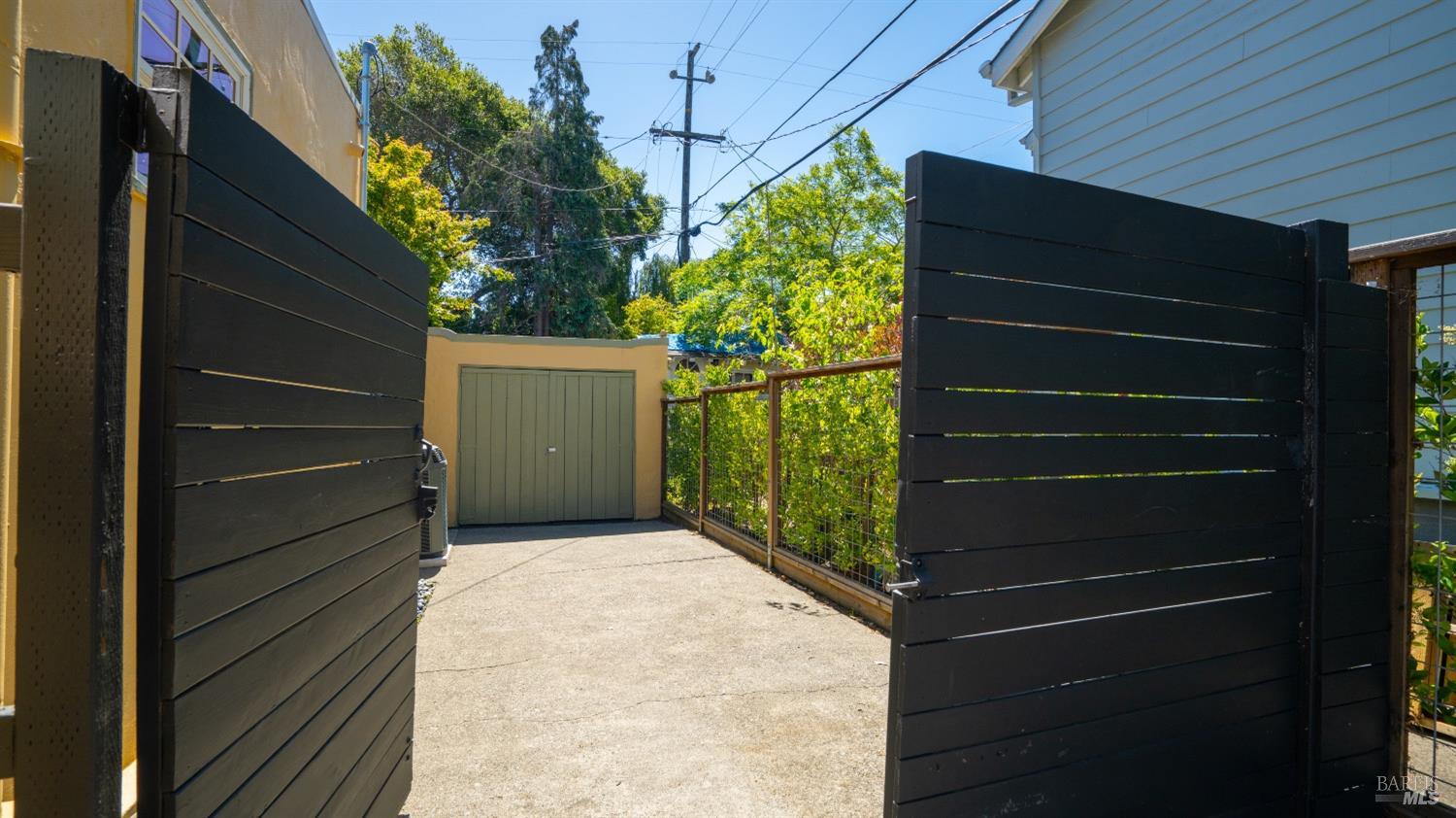 10 Broadmoor Ave, San Anselmo * Represented Seller