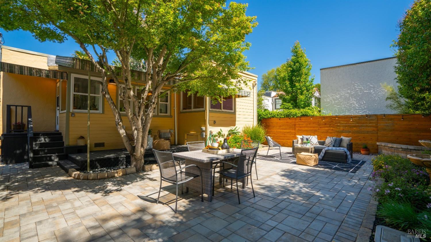 10 Broadmoor Ave, San Anselmo * Represented Seller