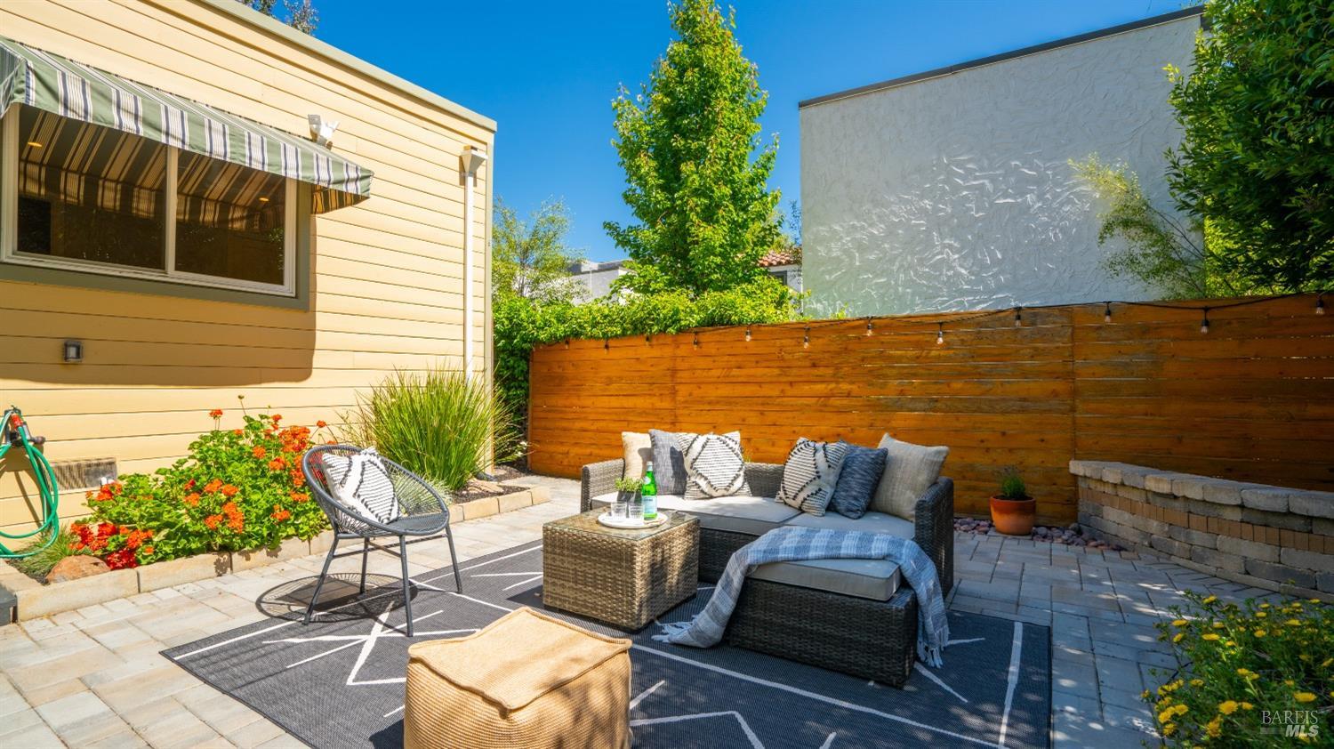 10 Broadmoor Ave, San Anselmo * Represented Seller