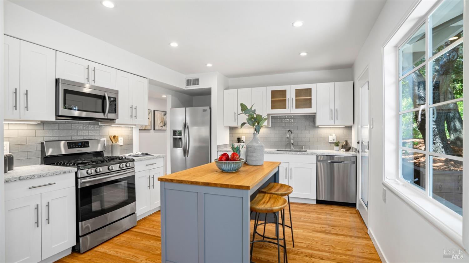 12 Espalda Ct, San Rafael * Represented Sellers * Sold for 6.9% Over Asking in 10 Days with Multiple Offers