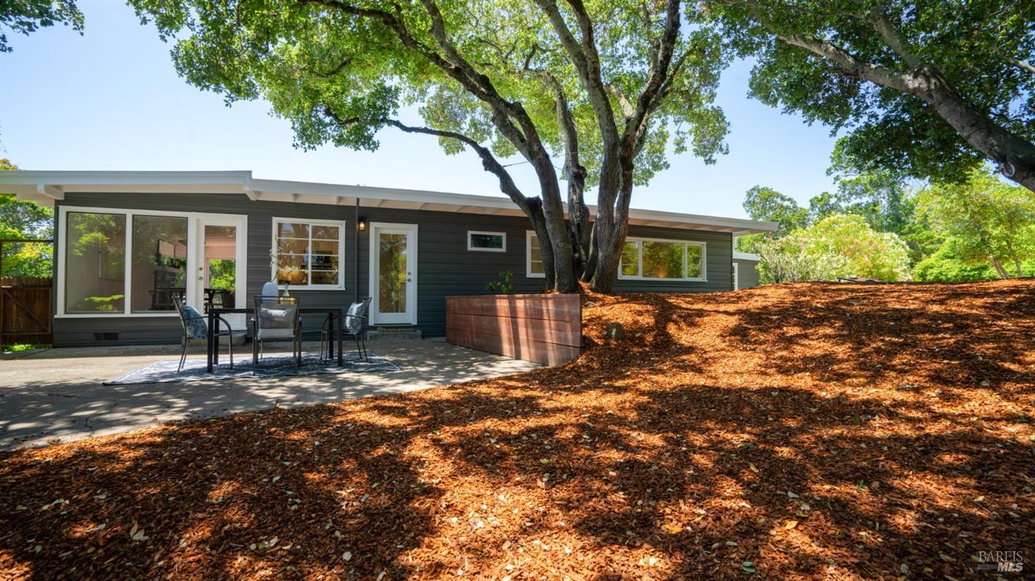 12 Espalda Ct, San Rafael * Represented Sellers * Sold for 6.9% Over Asking in 10 Days with Multiple Offers